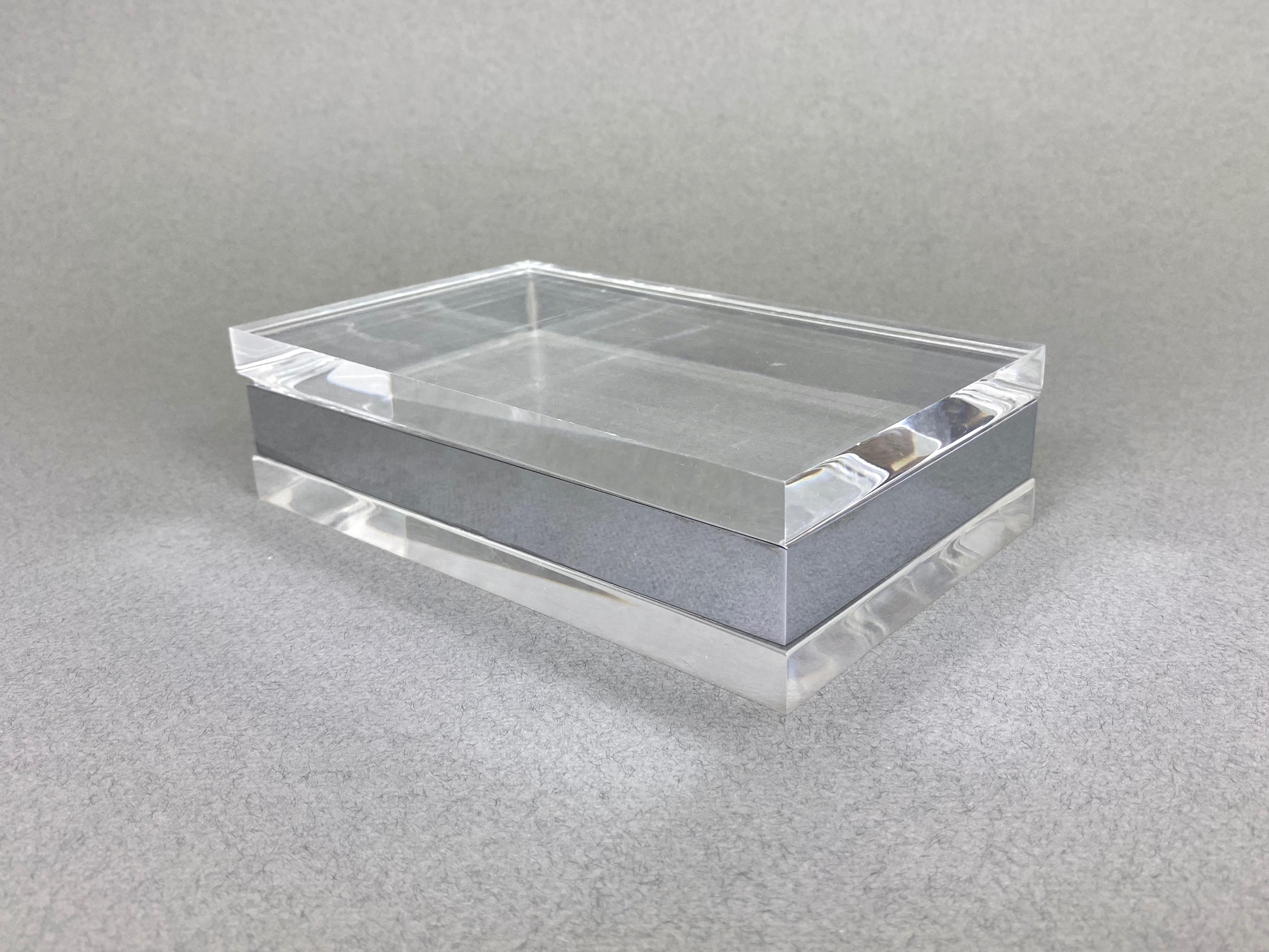 Rectangular Lucite and Chrome Box, Italy, 1970s In Good Condition For Sale In Rome, IT