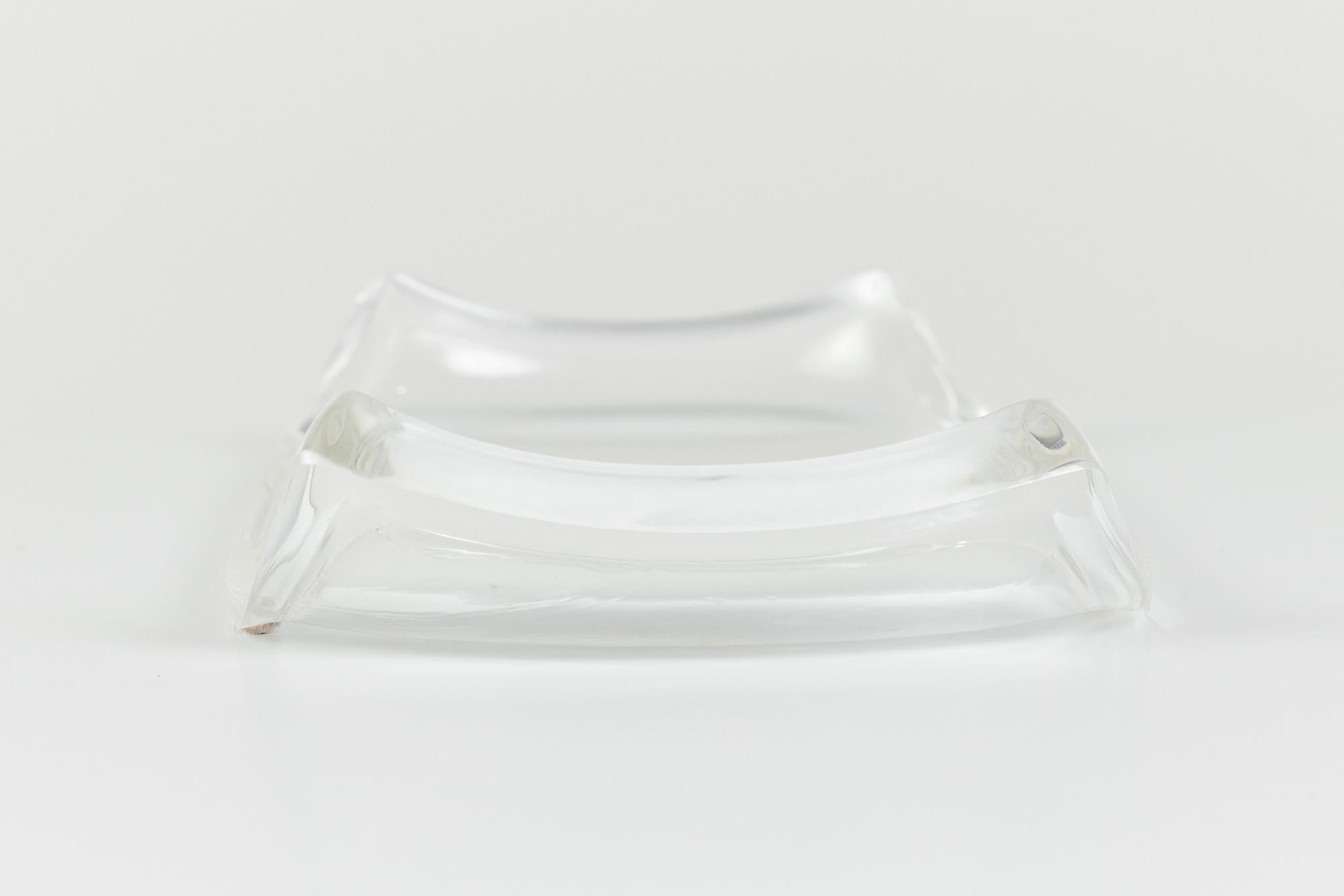 Rectangular Lucite Tray In Good Condition In Los Angeles, CA
