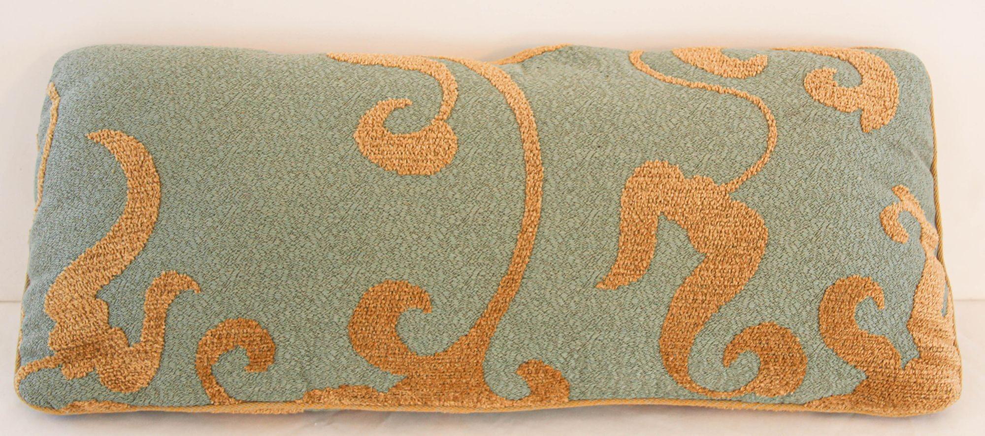 Custom made Rectangular velvet lumbar pillow light sea blue with gold.
Rectangular Lumbar Teal Blue Pillow Modern design Chenille fabric.
Piped border and gold floral on luxurious chenille fabric.
This throw pillow features a stylized swirling fern