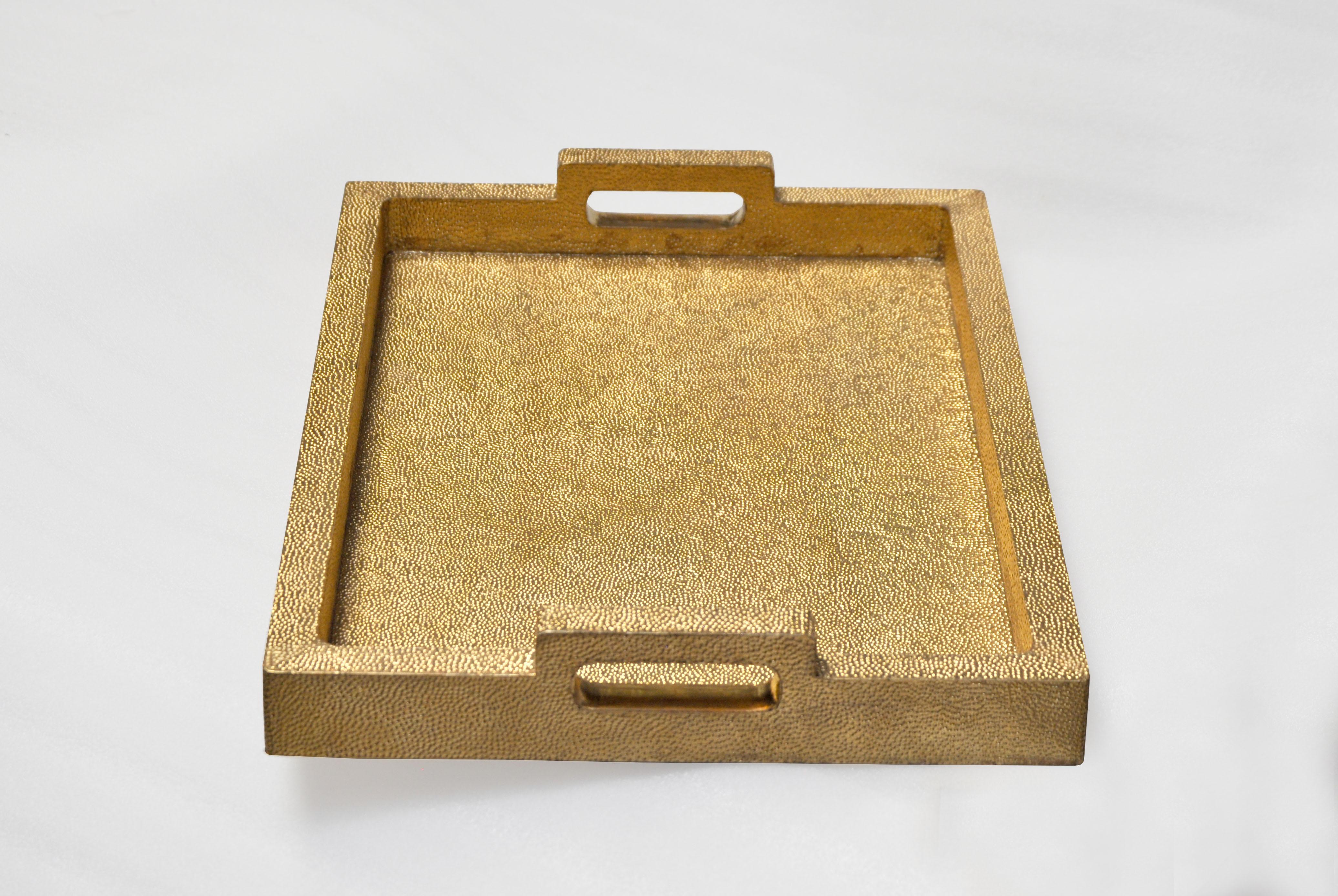XXIe siècle et contemporain Plateau rectangulaire en métal recouvert de laiton et recouvert de MDF par Stephanie Odegard en vente