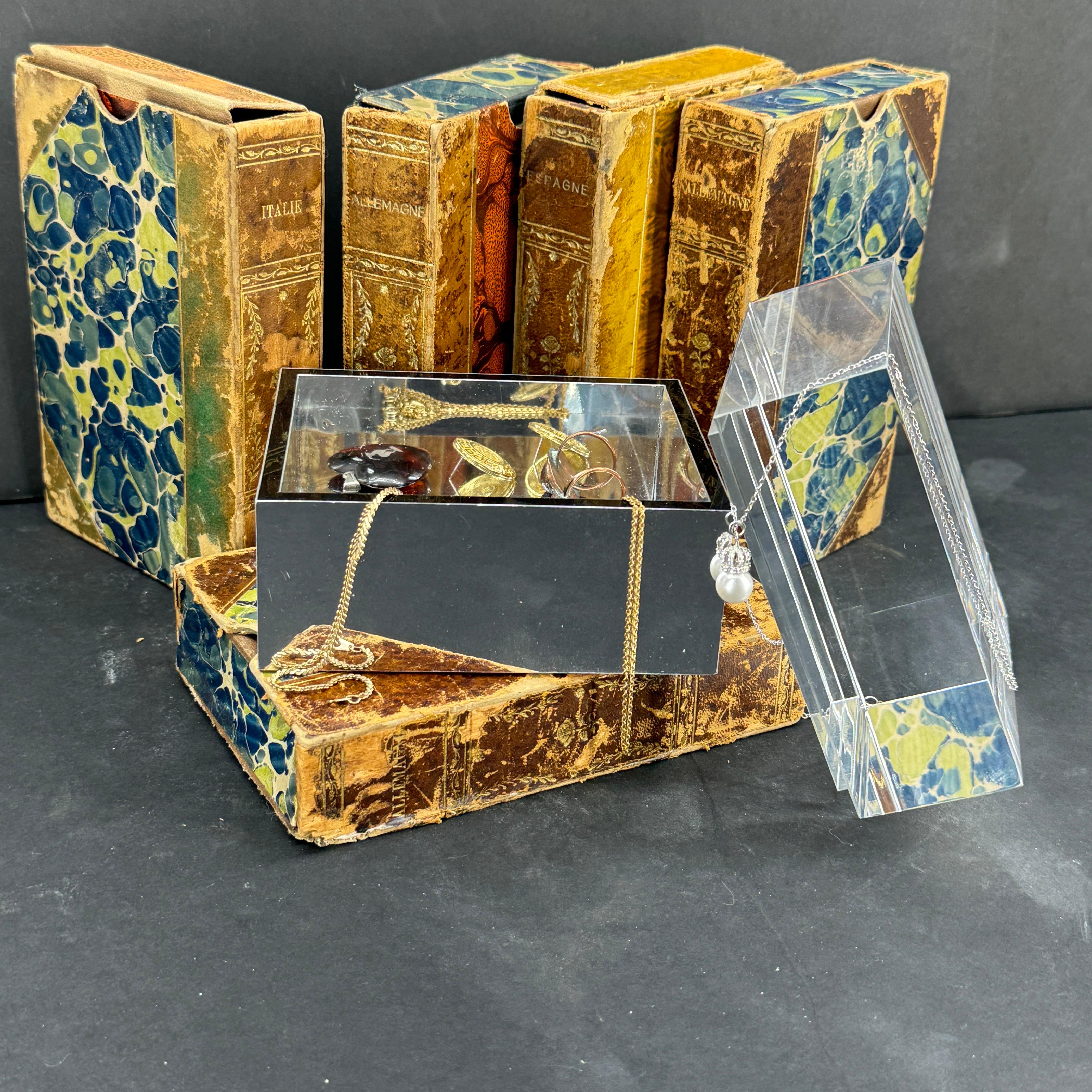 Rectangular Mid-Century Chrome Thick Lucite Box by Albrizzi For Sale 8