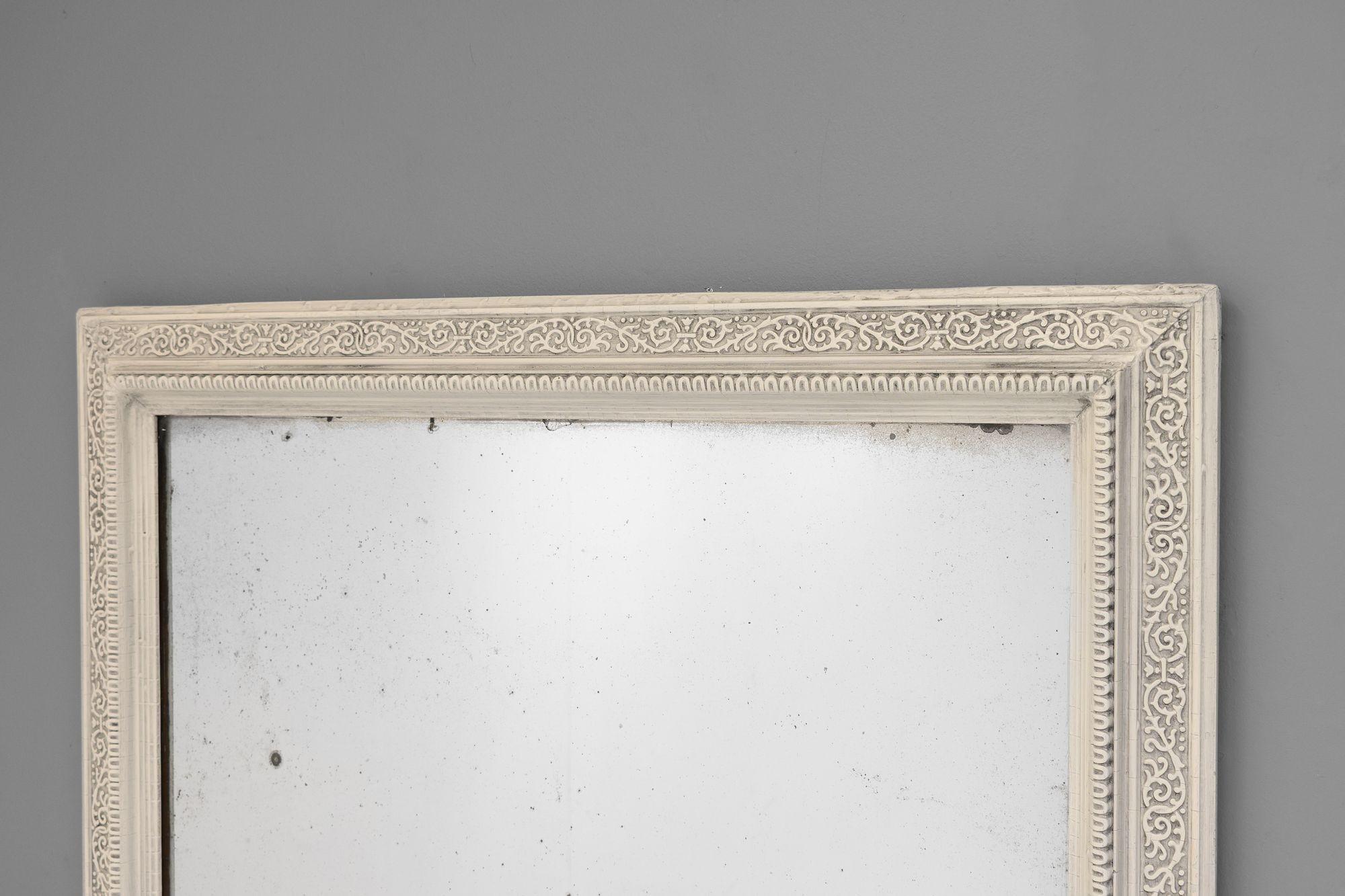 French landscape / portrait mirror in wooden frame with aged paint finish. Circa 1900 ( Some scratching to glass )


H 163cm x W 81cm x D 5cm