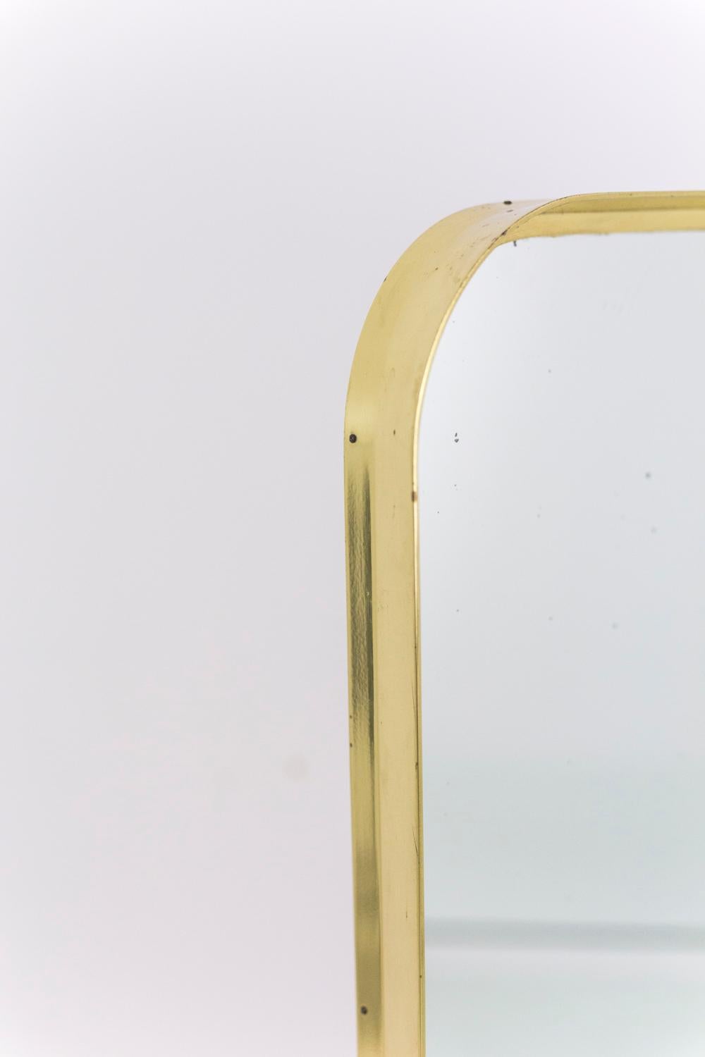 Doré Miroir rectangulaire en laiton doré:: 1970 en vente