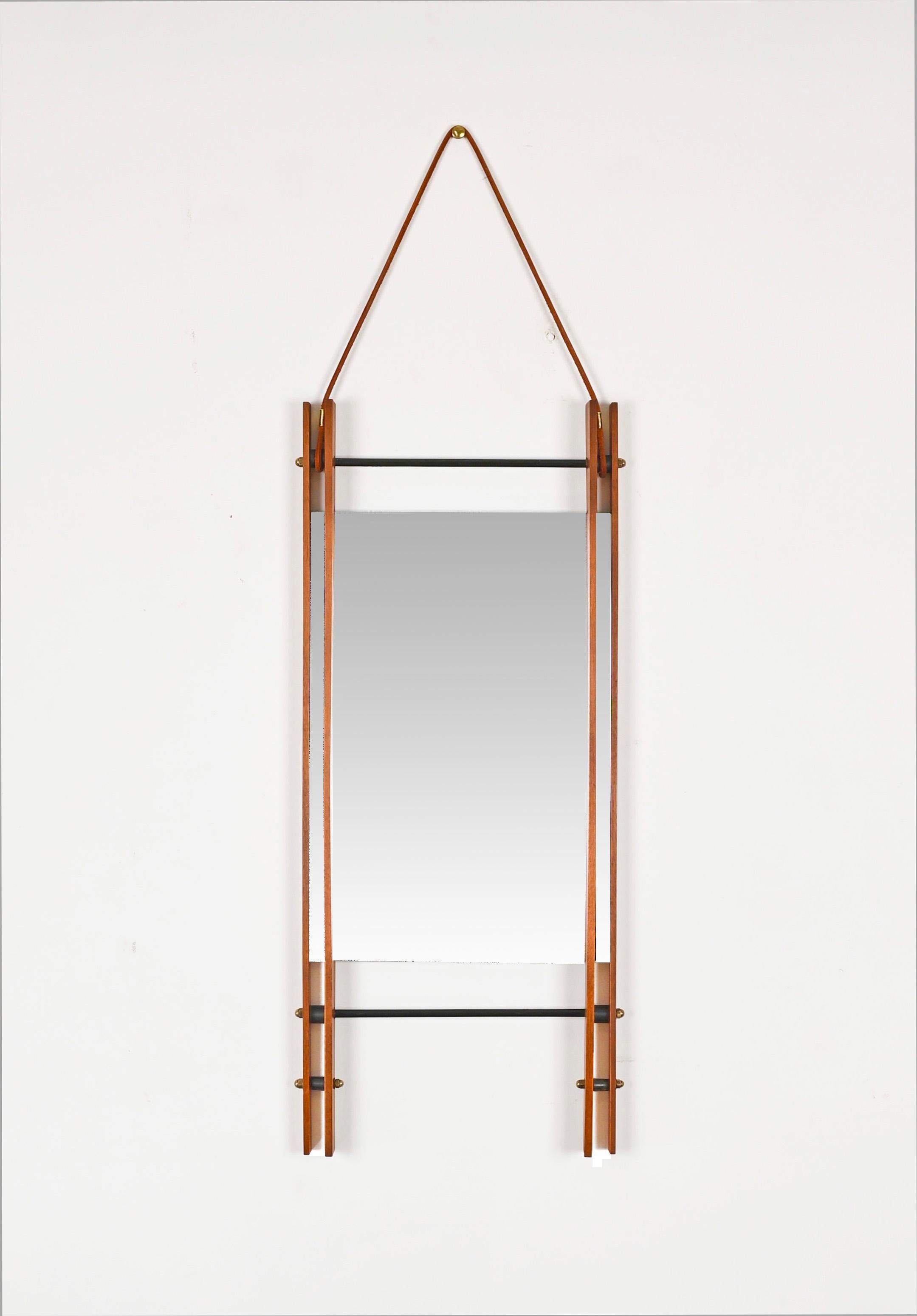 Rectangular Mirror with Double Teak Frame, Leather and Brass, Italy, 1970s In Good Condition For Sale In Roma, IT