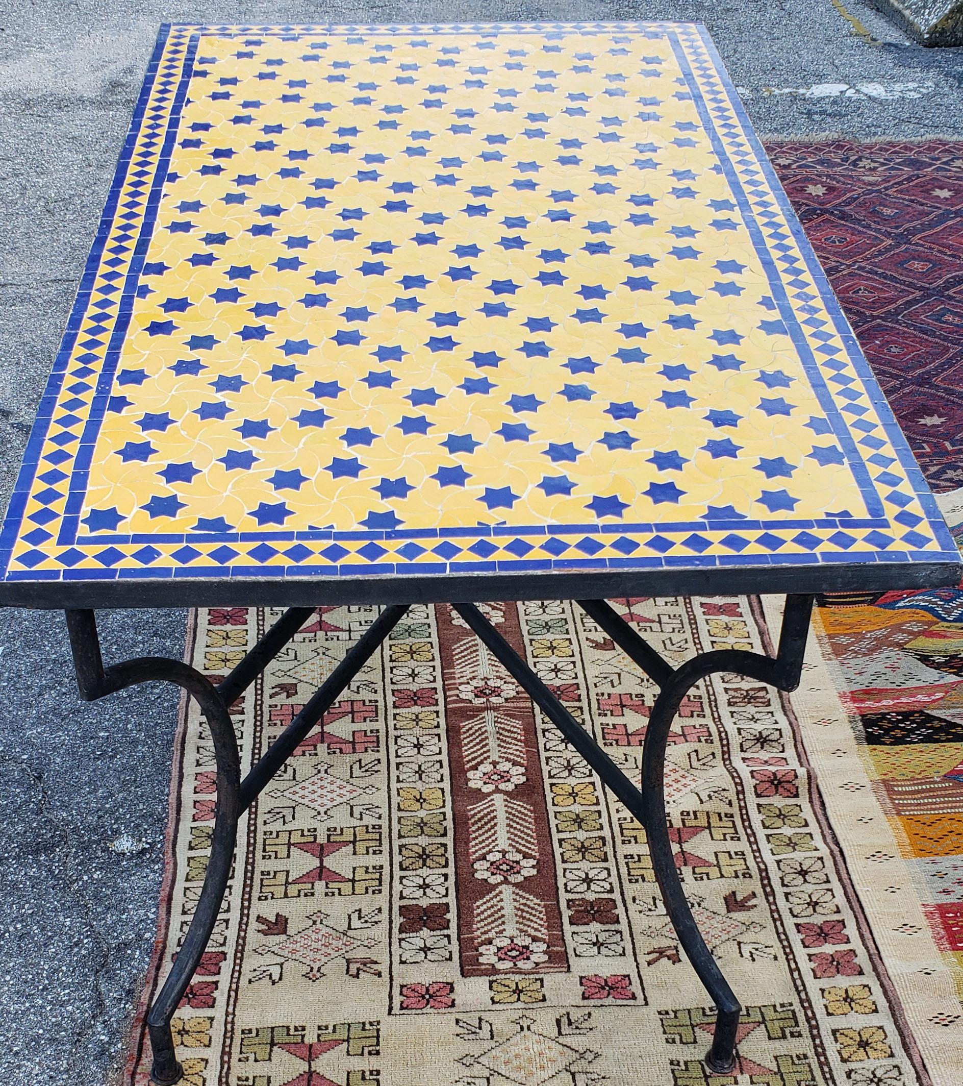 A new arrival. 100 % glazed square. Rafraf pattern.
Yellow and blue Moroccan mosaic dining room table (for up to 6 people) measuring approximately 32