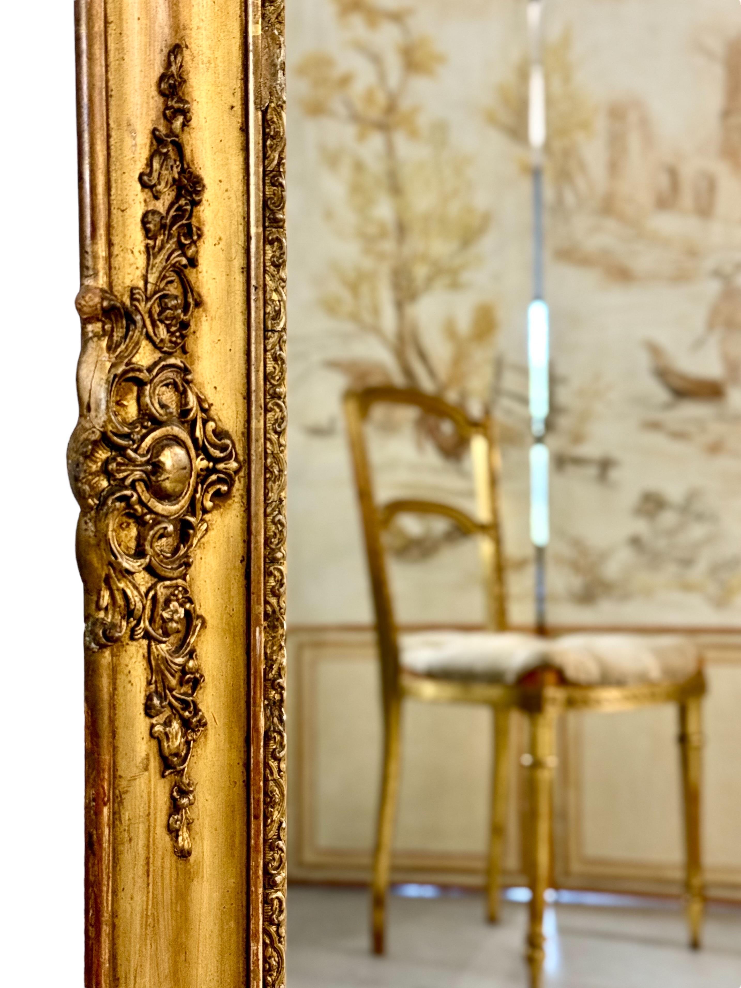 19th Century Rectangular Napoleon III Gilded Mirror with Rococo Carvings, France circa 1860 For Sale