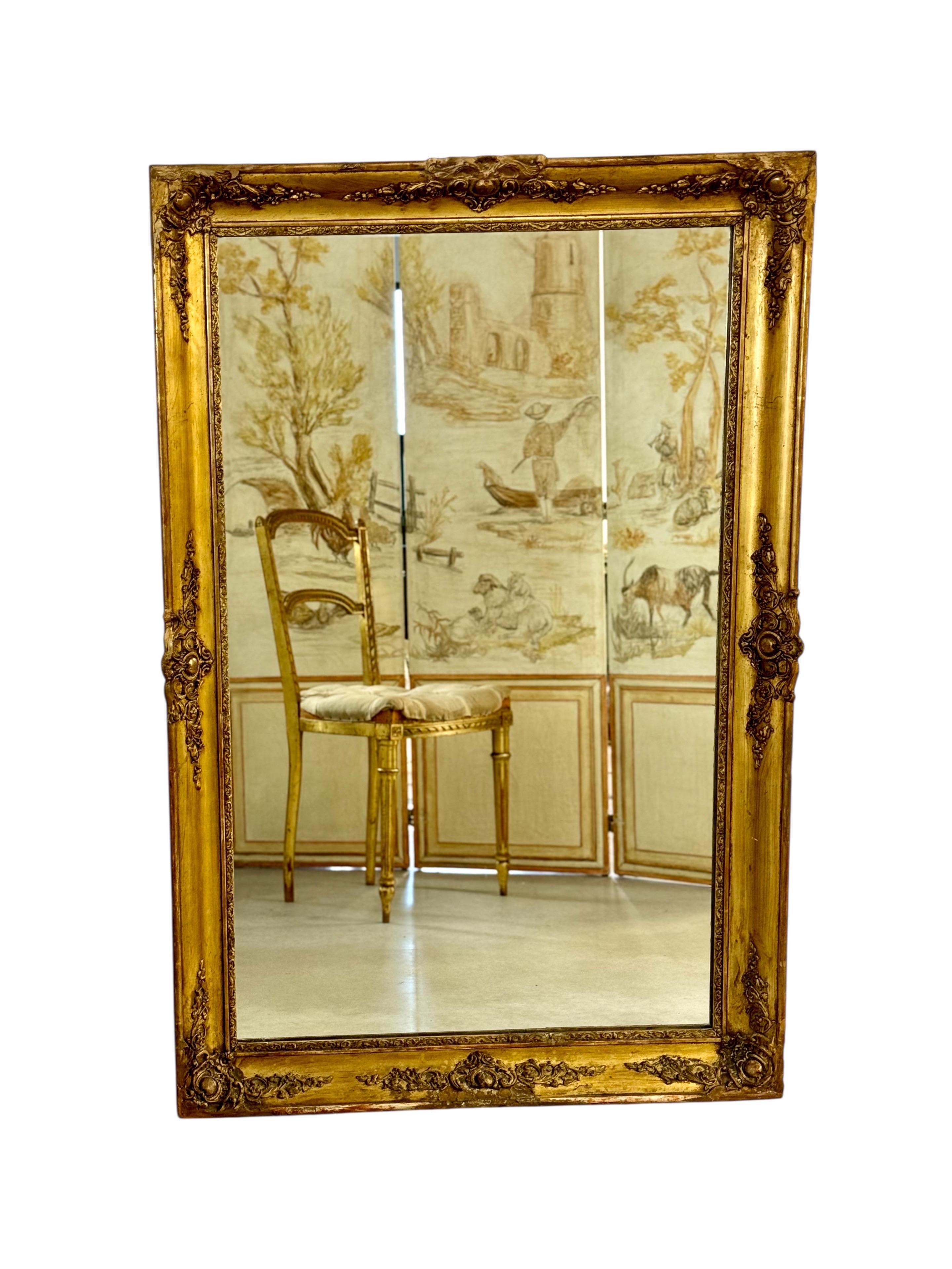 Rectangular Napoleon III Gilded Mirror with Rococo Carvings, France circa 1860 For Sale 1