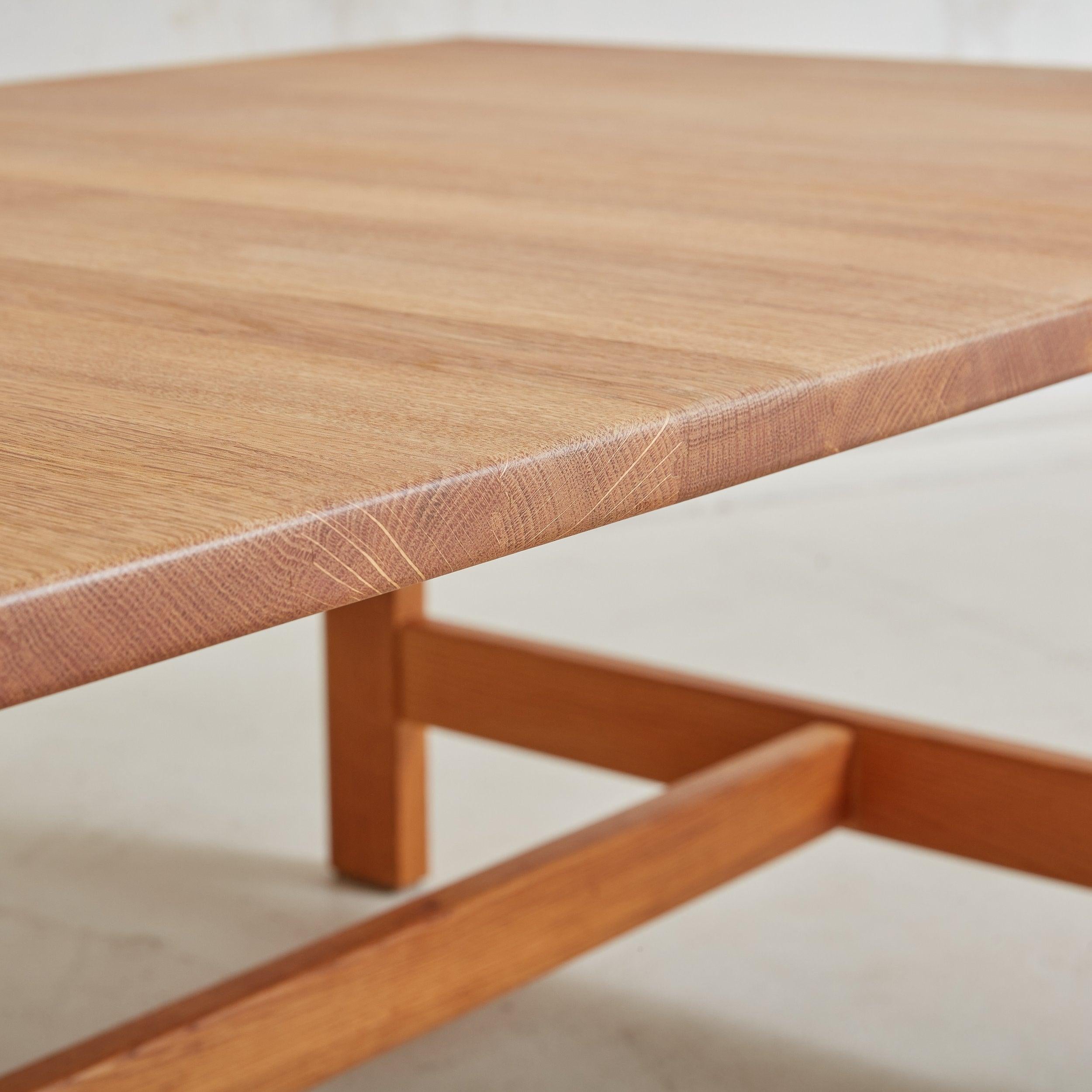 Chêne Table basse rectangulaire en Oak par Kurt Østervig, Danemark années 1960 en vente