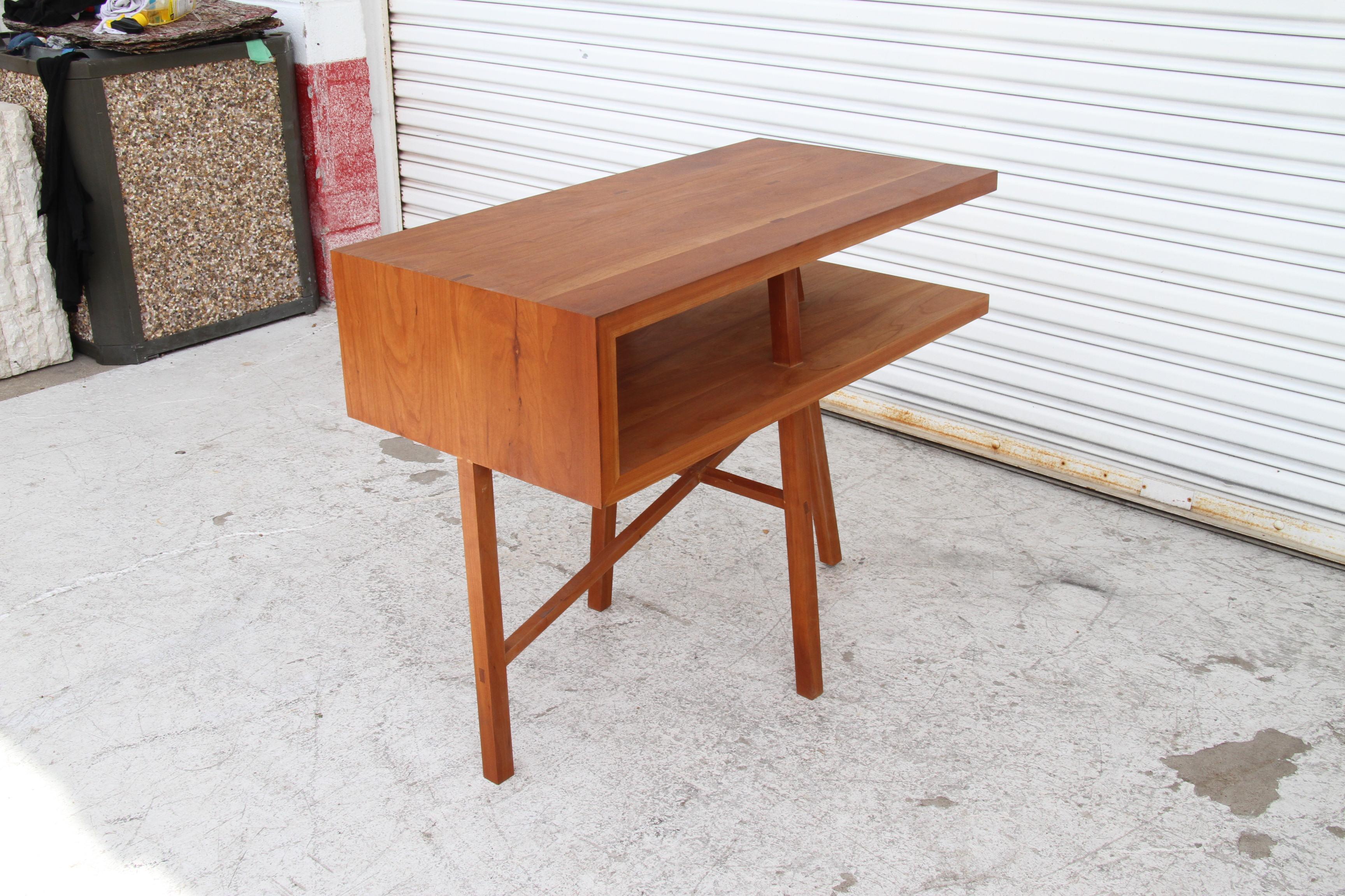 Table d'appoint rectangulaire de Richard Meier Bon état - En vente à Pasadena, TX