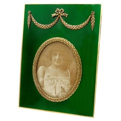 Cadre photo ovale extérieur rectangulaire en argent sterling plaqué or émaillé au feu