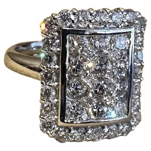Anello rettangolare con pavé di diamanti con peso totale di 2,00 carati in platino