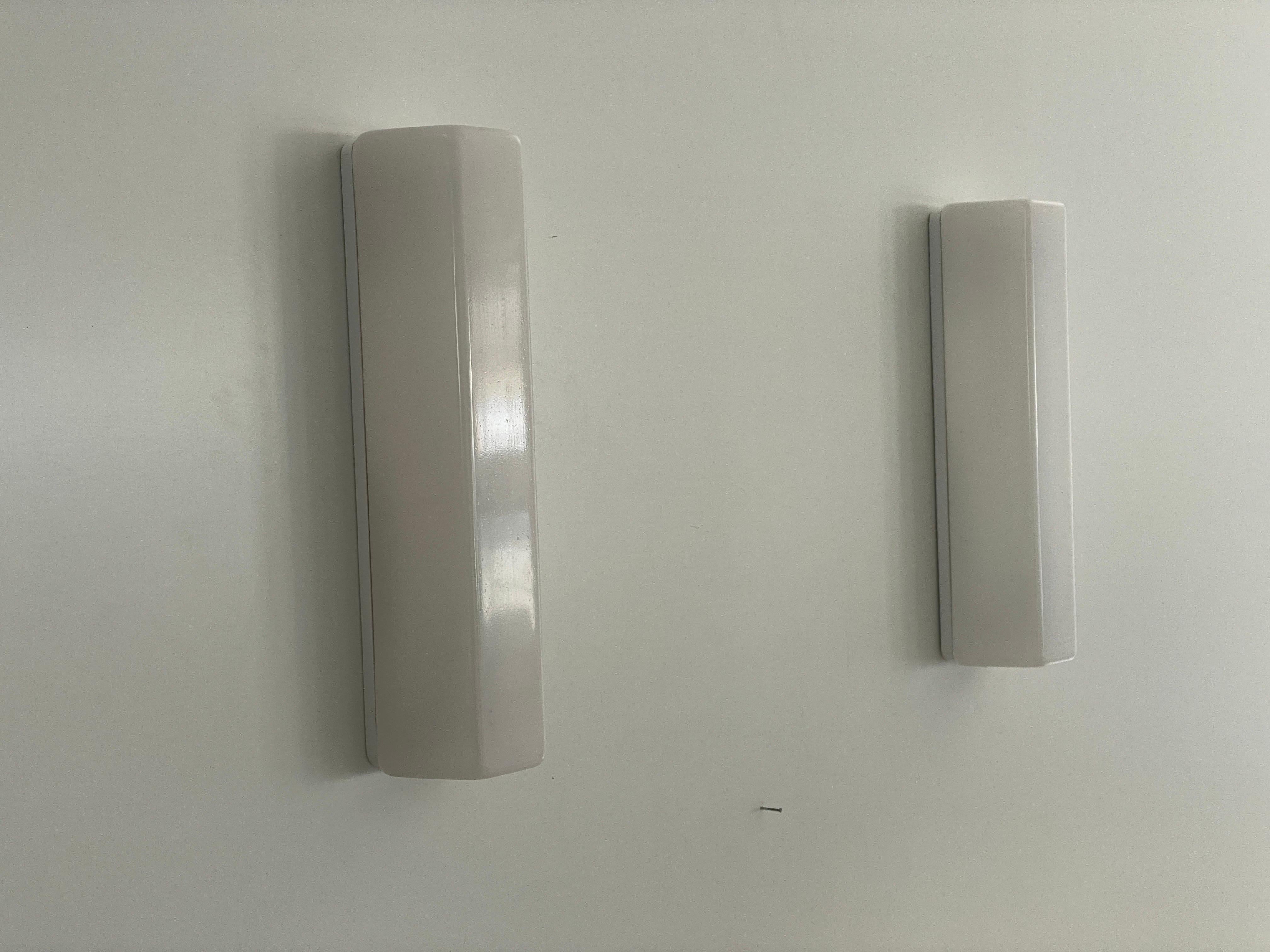 Mid-Century Modern Rectangular Prism Plexi Pair of Sconces with Fluorescent Tube, 1960s, Germany For Sale