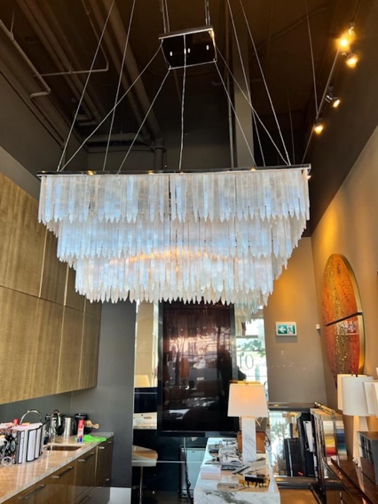 Rectangular sellenite quartz chandelier modern  In New Condition For Sale In Vancouver, CA