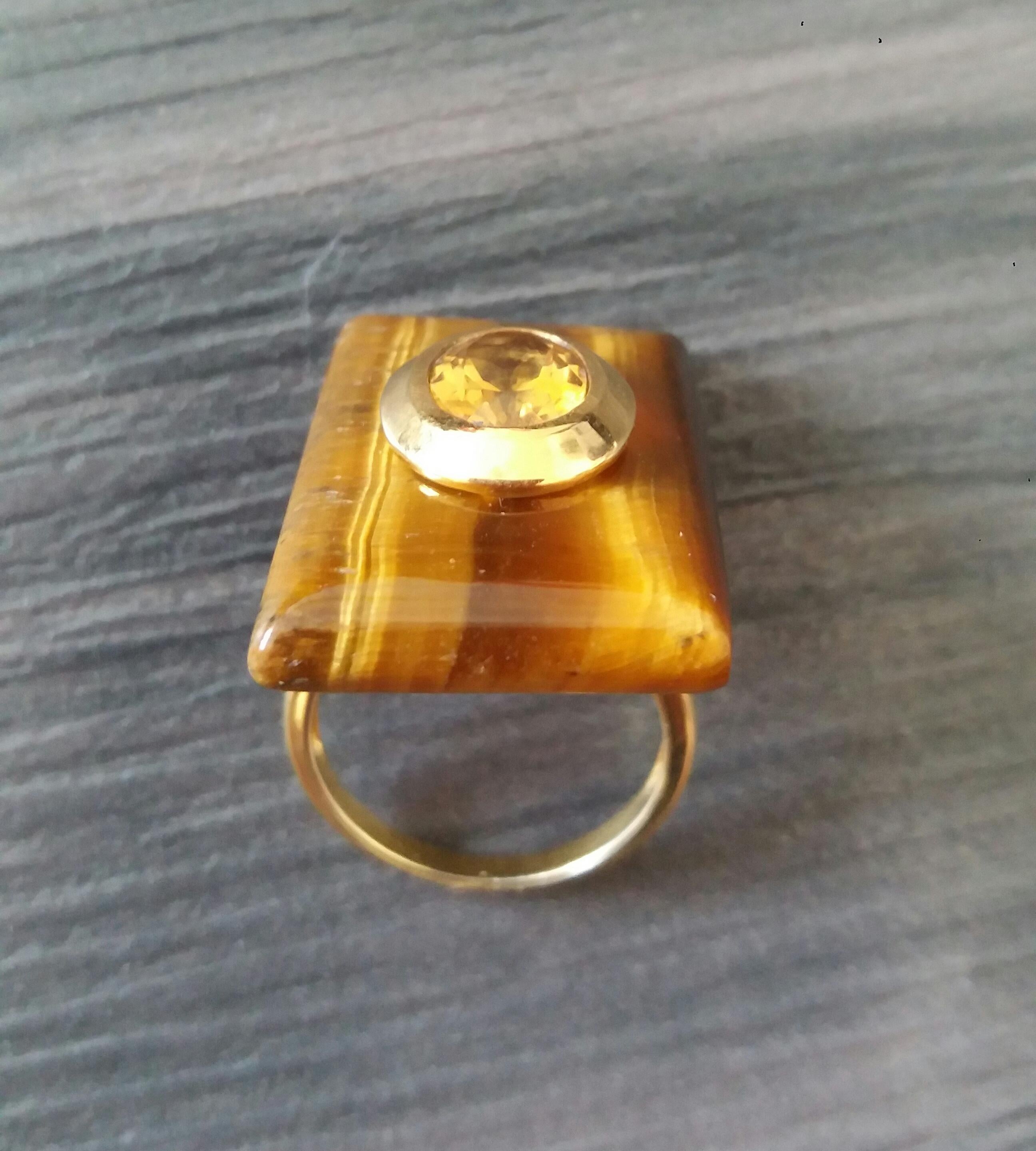 Women's Rectangular Shape Tiger Eye Faceted Oval Yellow Citrine 14 Kt Gold Cocktail Ring For Sale