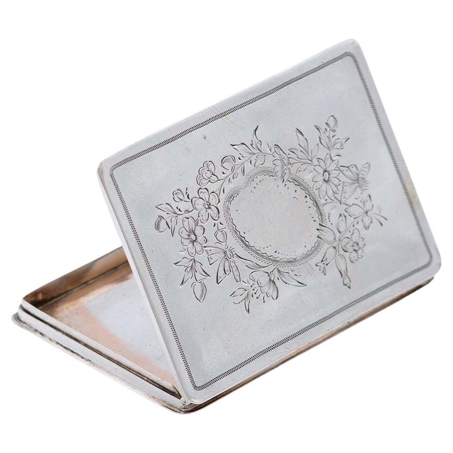 Rectangular silver card case with engraved floral motifs For Sale