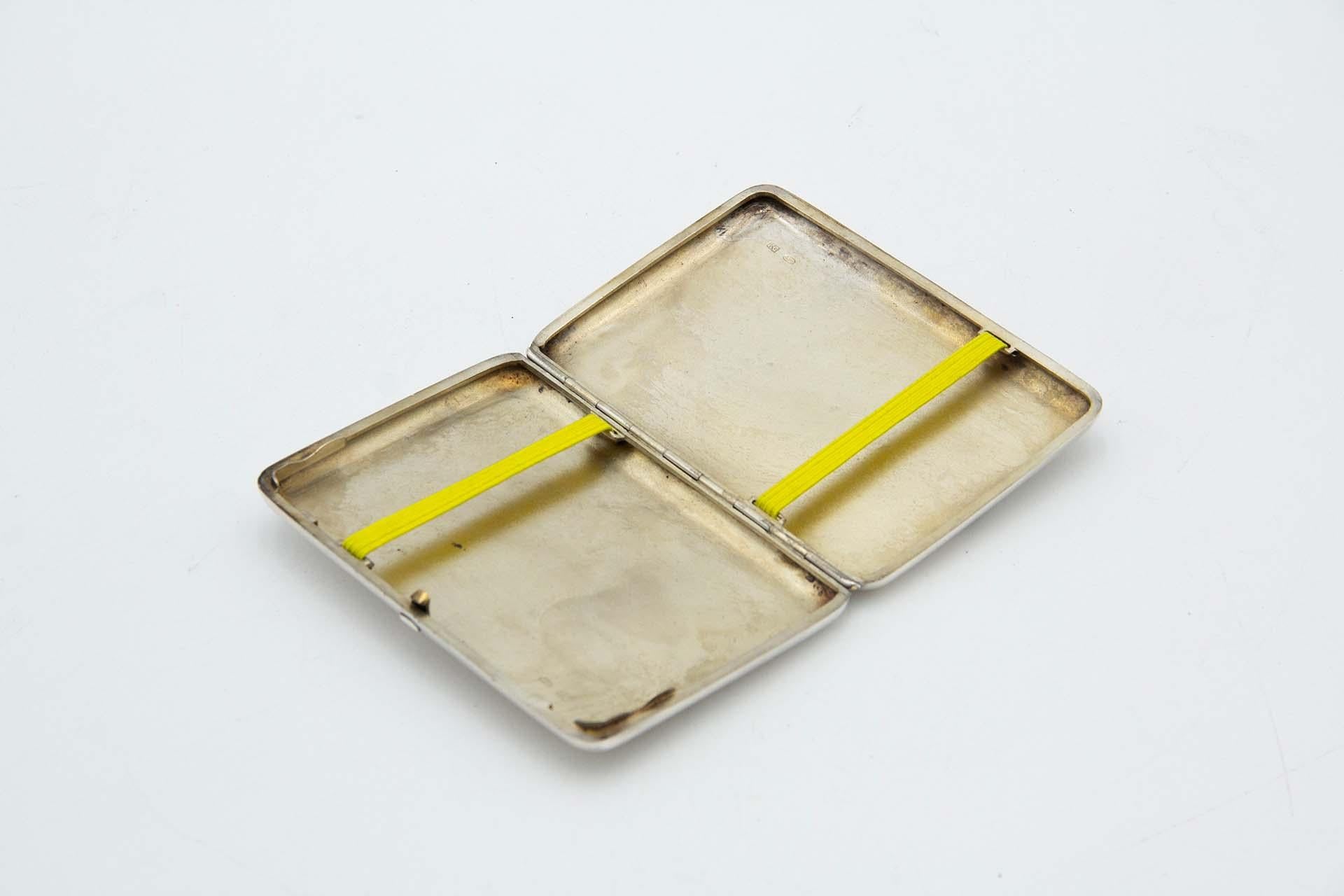 European Rectangular silver cigarette case with beveled corners For Sale