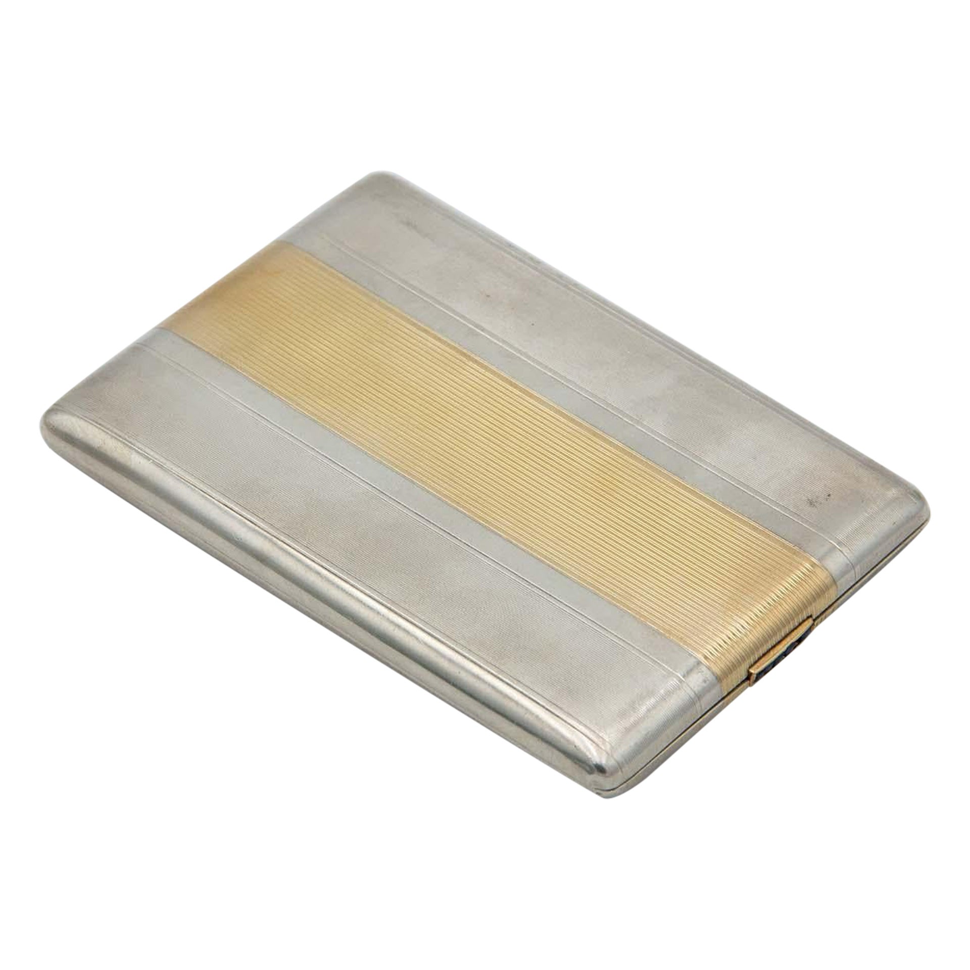 Rectangular silver cigarette case with patterns
