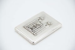 Rectangular silver cigarette case with reliefs depicting the Lisbon Cathedral