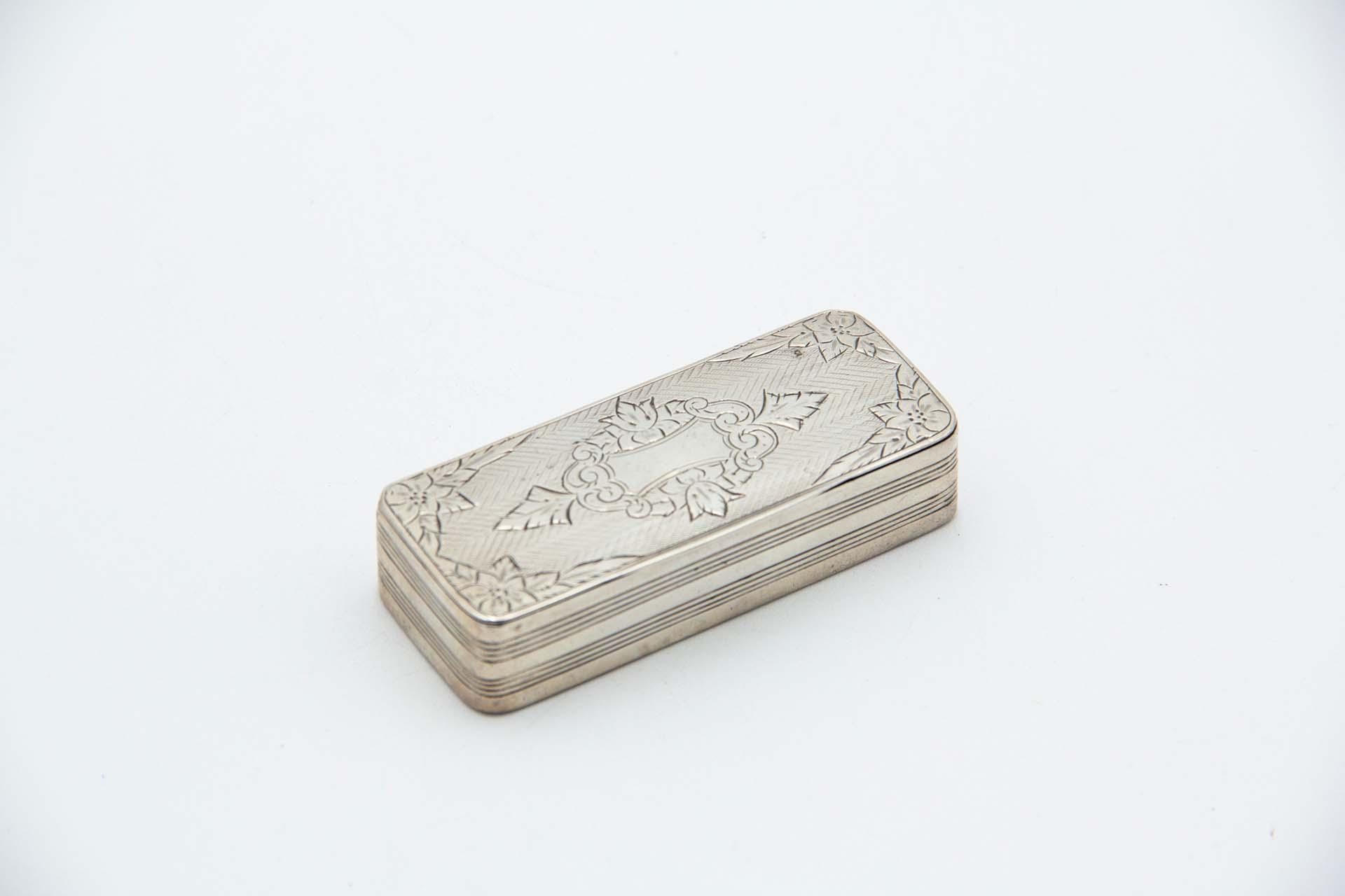 Rectangular silver snuff box (Europäisch) im Angebot