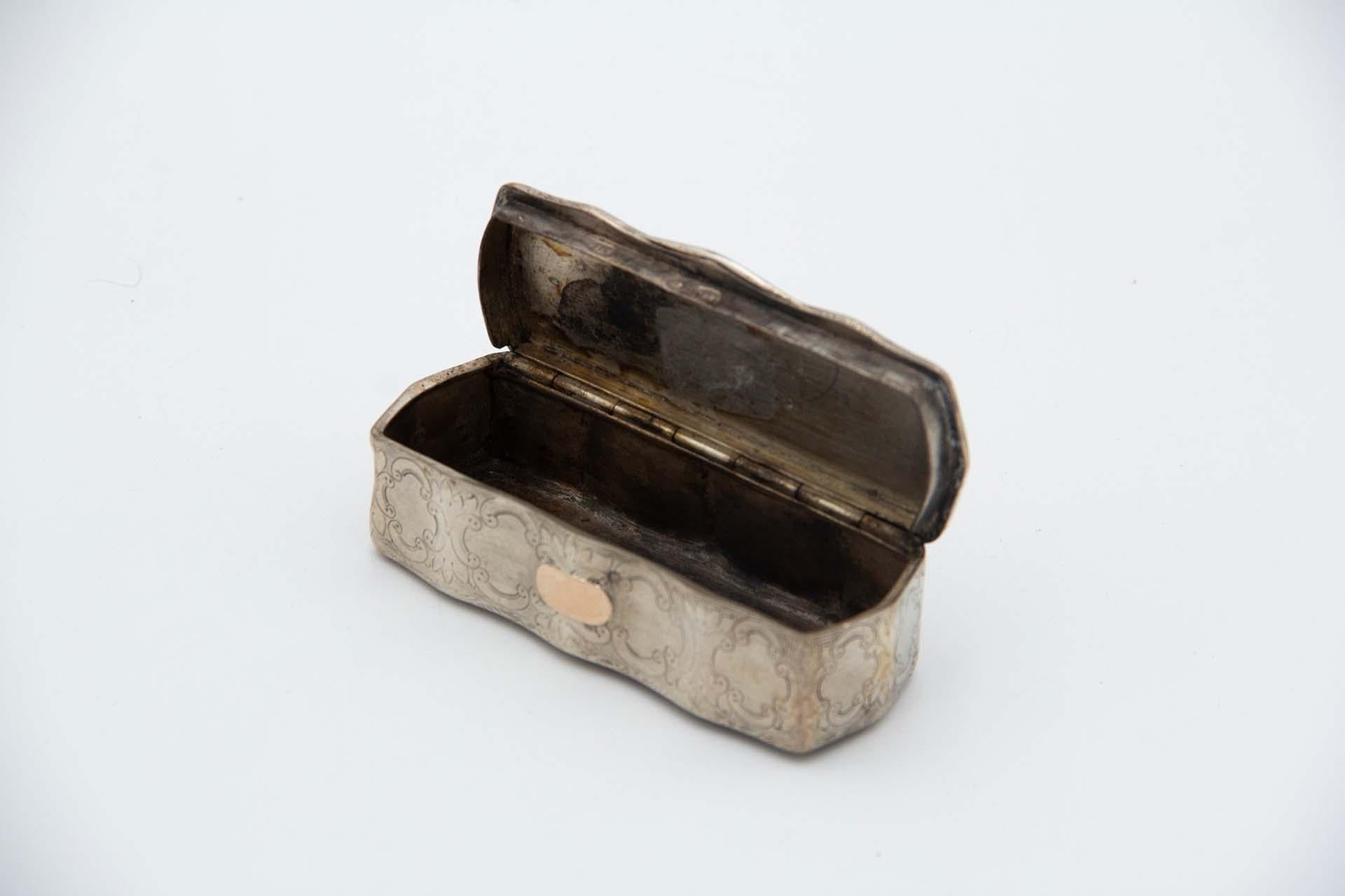 Rectangular silver snuff box (Europäisch) im Angebot