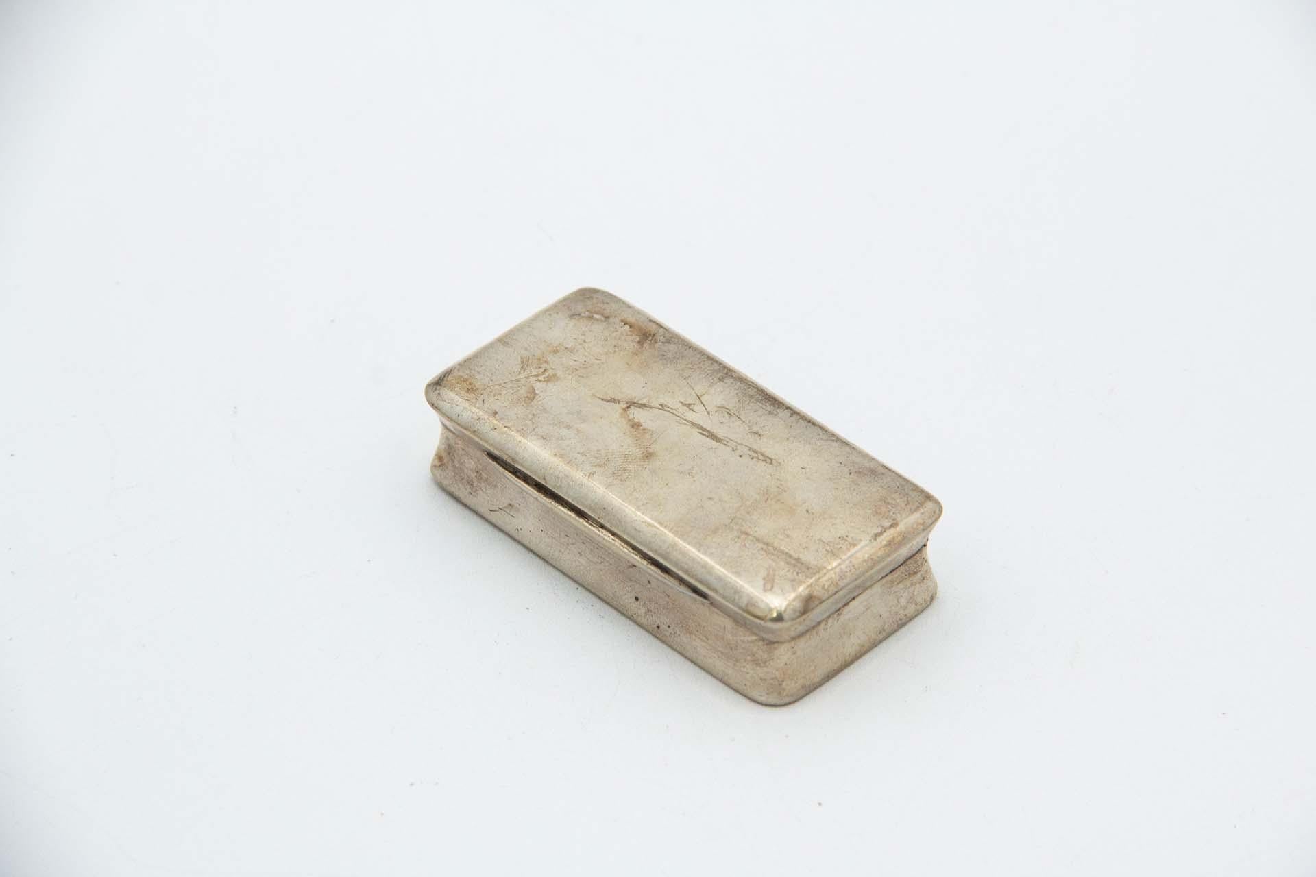Rectangular silver snuff box (Europäisch) im Angebot