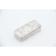 Tabacchiera rettangolare in argento con un panorama di case