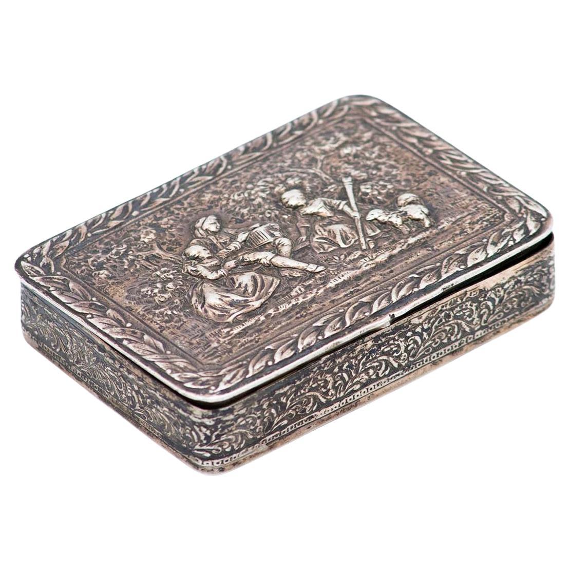 Rectangular silver snuff box with reliefs alluding to a rural context