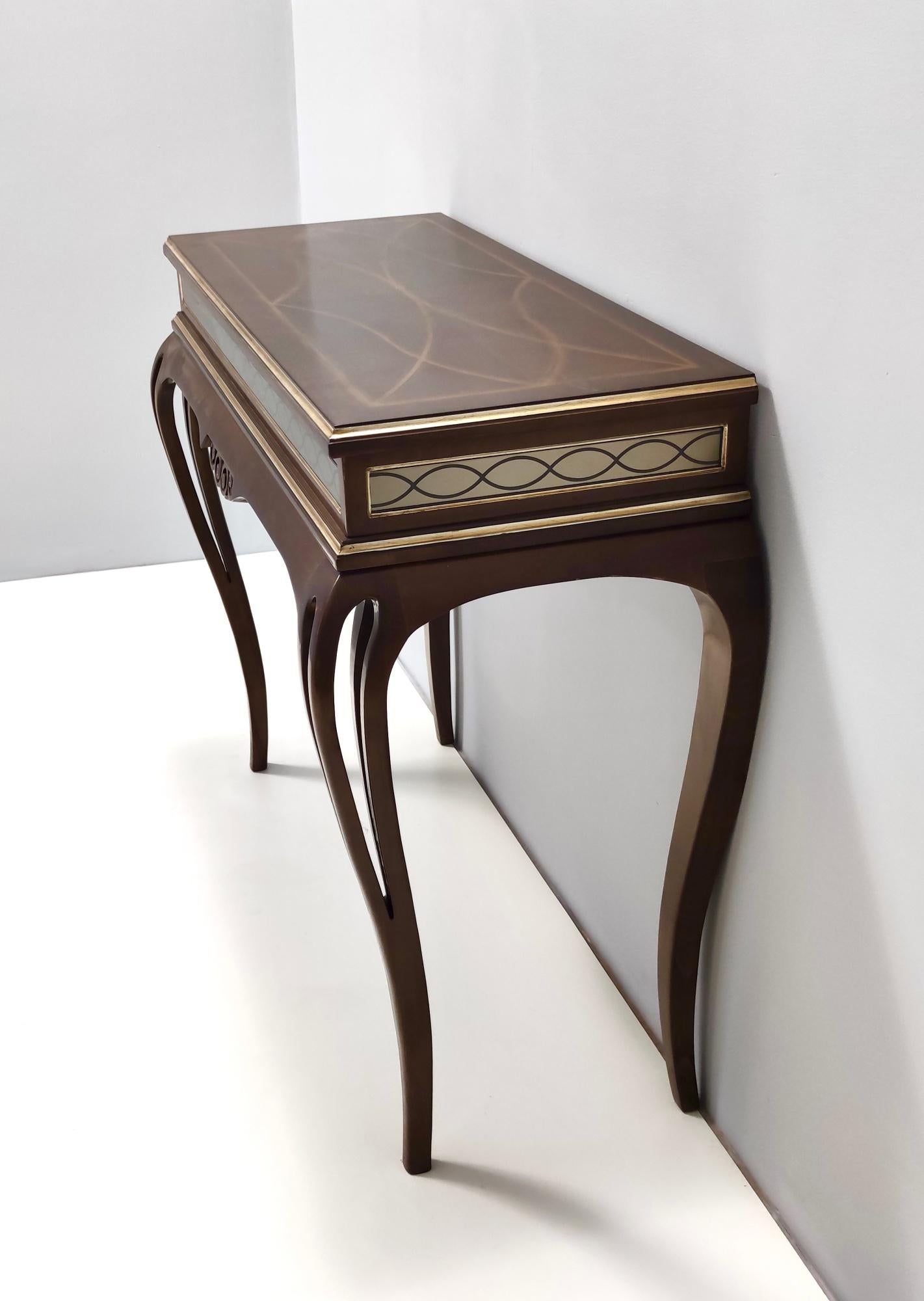 Incrusté Table console rectangulaire en noyer massif avec motif de miroir gravé, Italie en vente