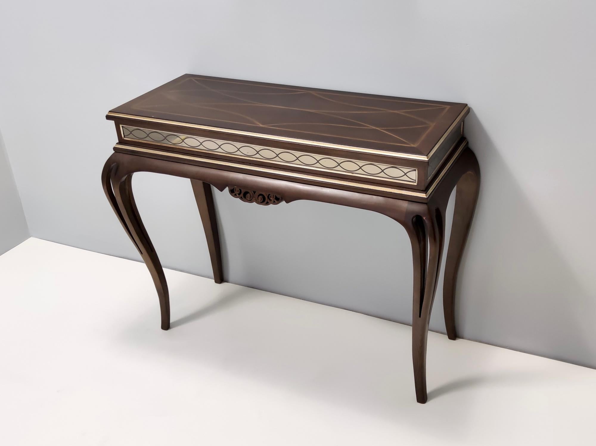 Fin du 20e siècle Table console rectangulaire en noyer massif avec motif de miroir gravé, Italie en vente