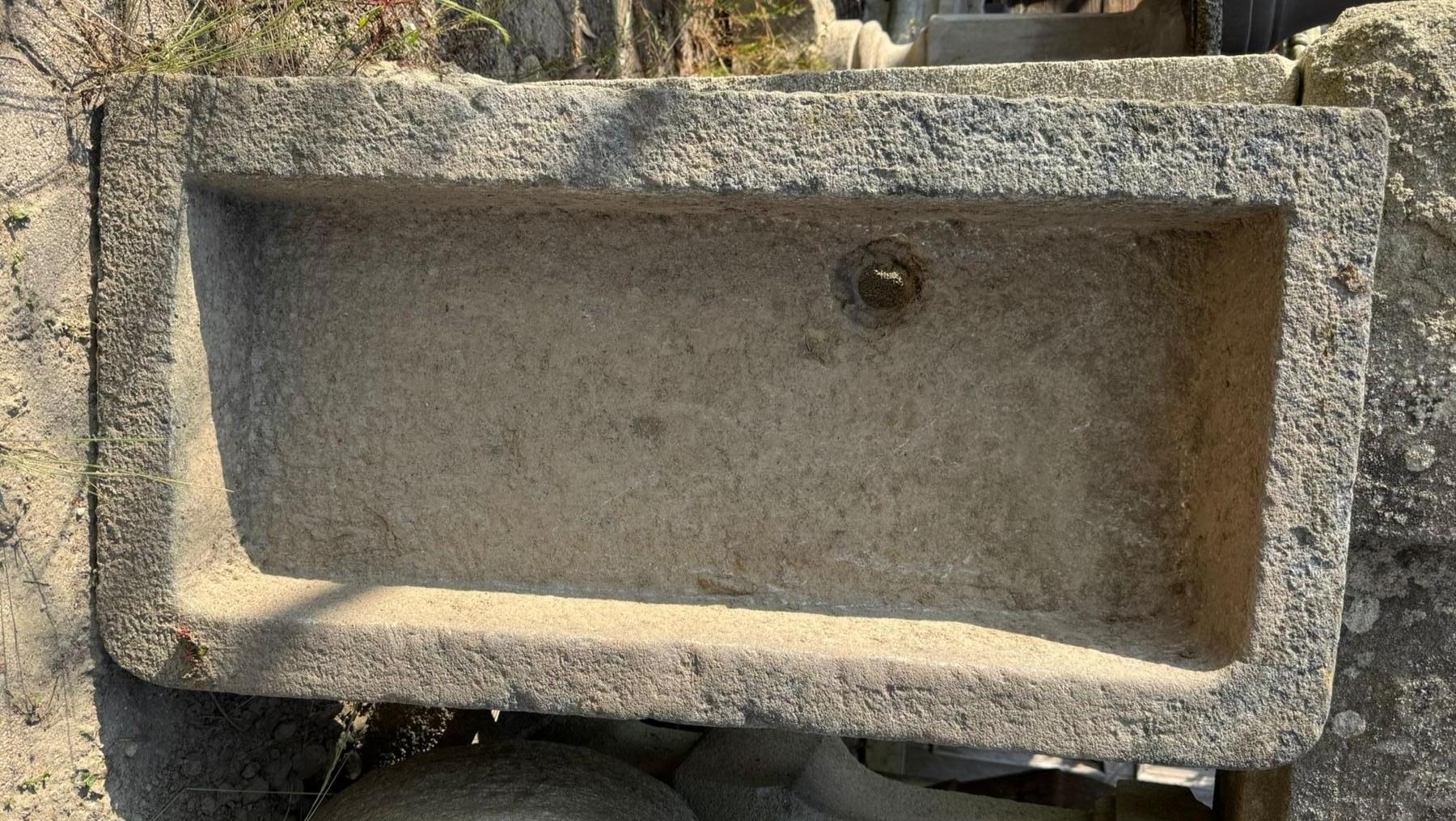 19th Century Rectangular stone sink, Italy For Sale
