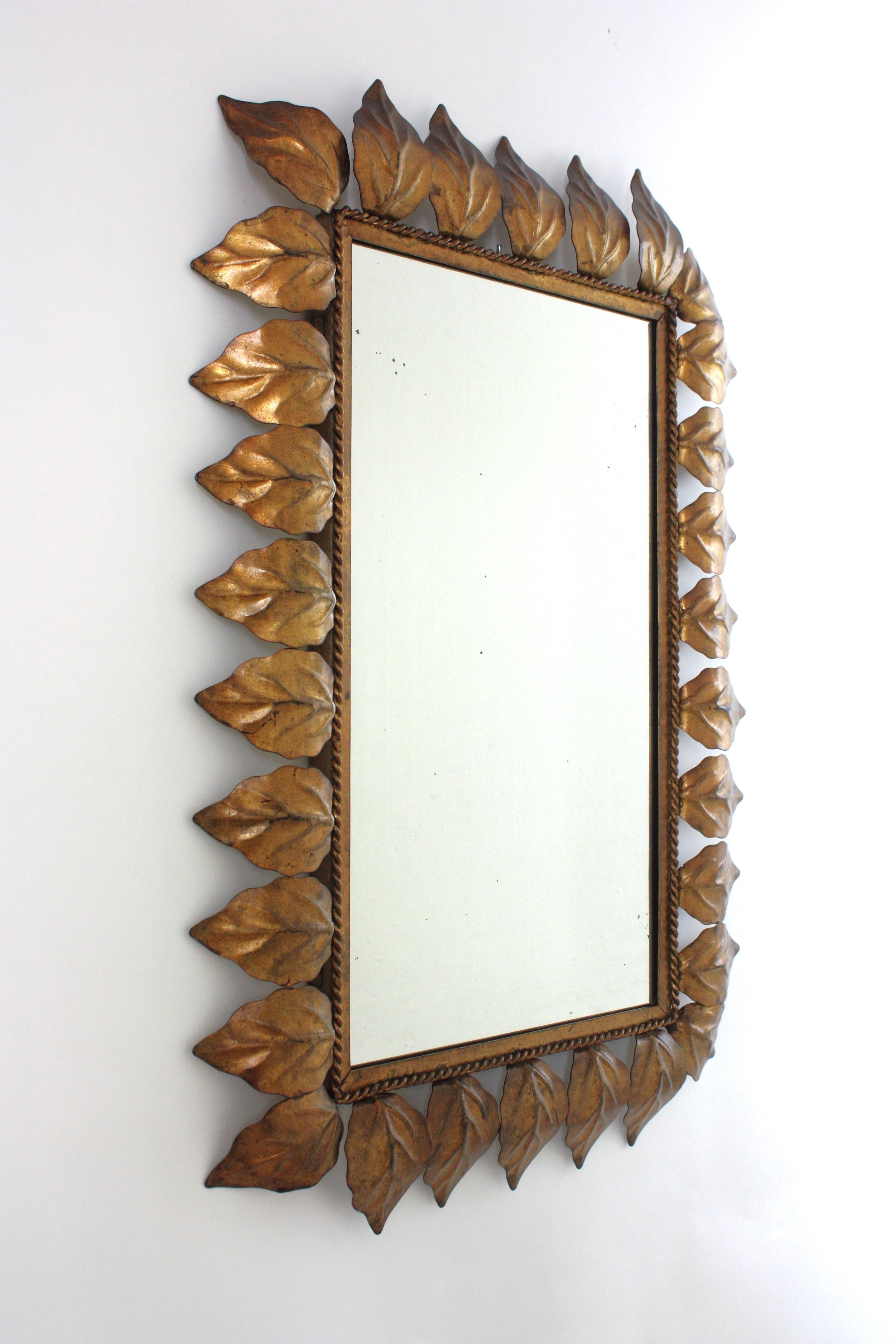 Rectangular Sunburst Mirror in Gilt Iron with Leafed Frame, 1950s In Good Condition For Sale In Barcelona, ES