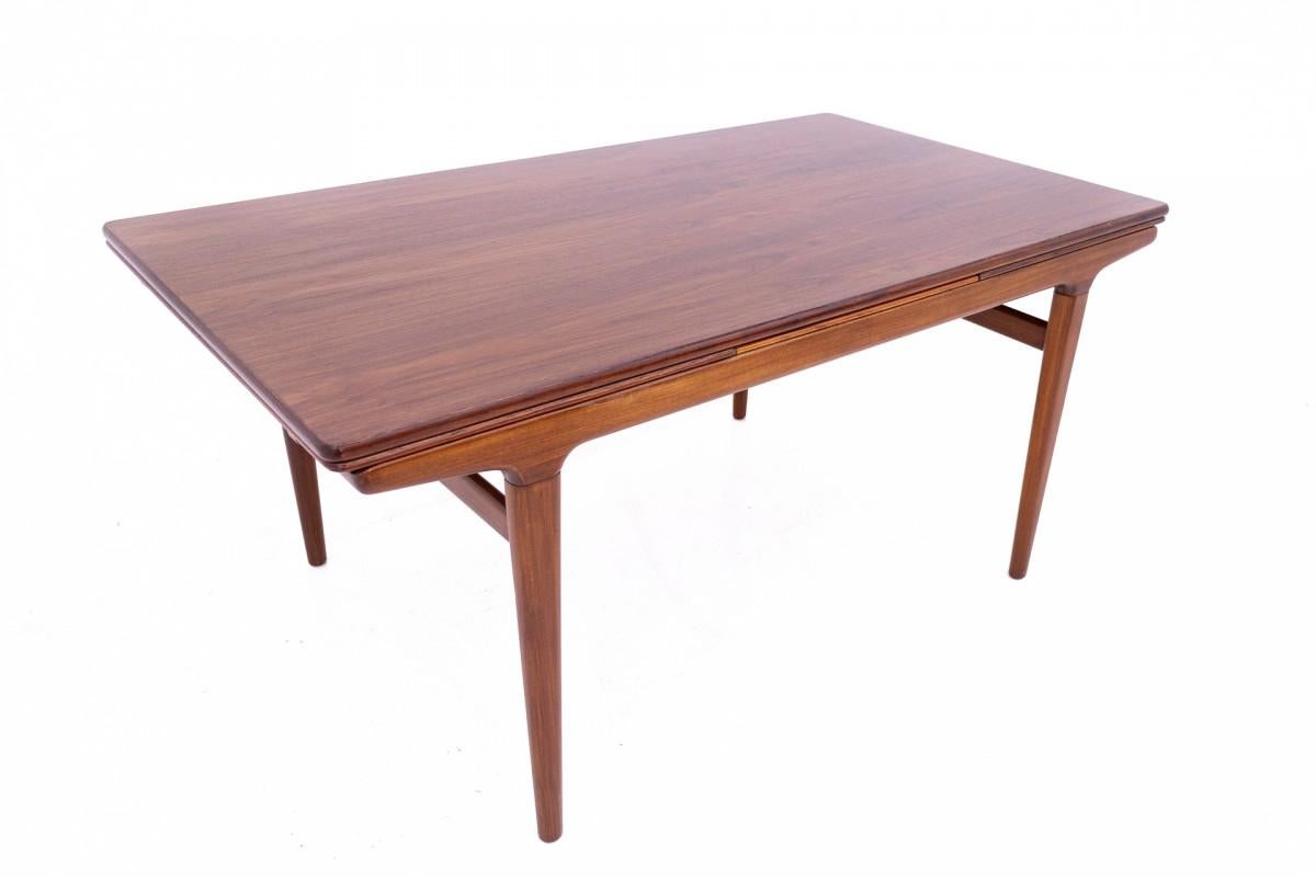 Mid-Century Modern Rectangular table, Denmark, 1960s. After renovation. For Sale