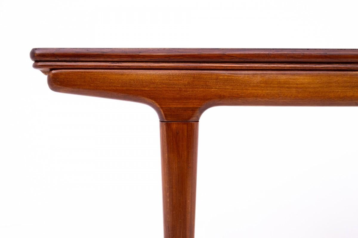 Teak Rectangular table, Denmark, 1960s. After renovation. For Sale