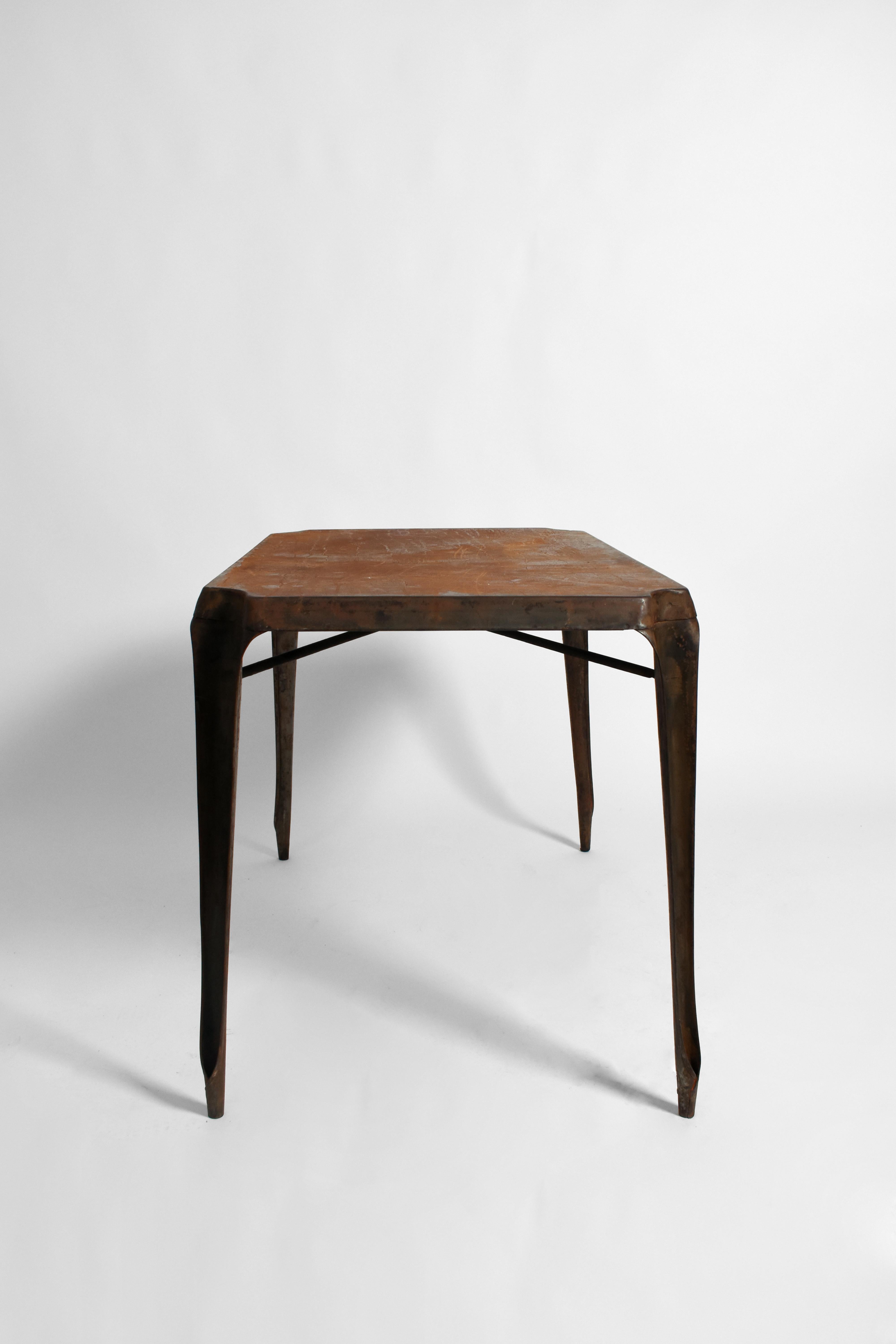 Mesa rectangular de hierro, años 60 en Desgastado estado para la venta en Lisboa, PT