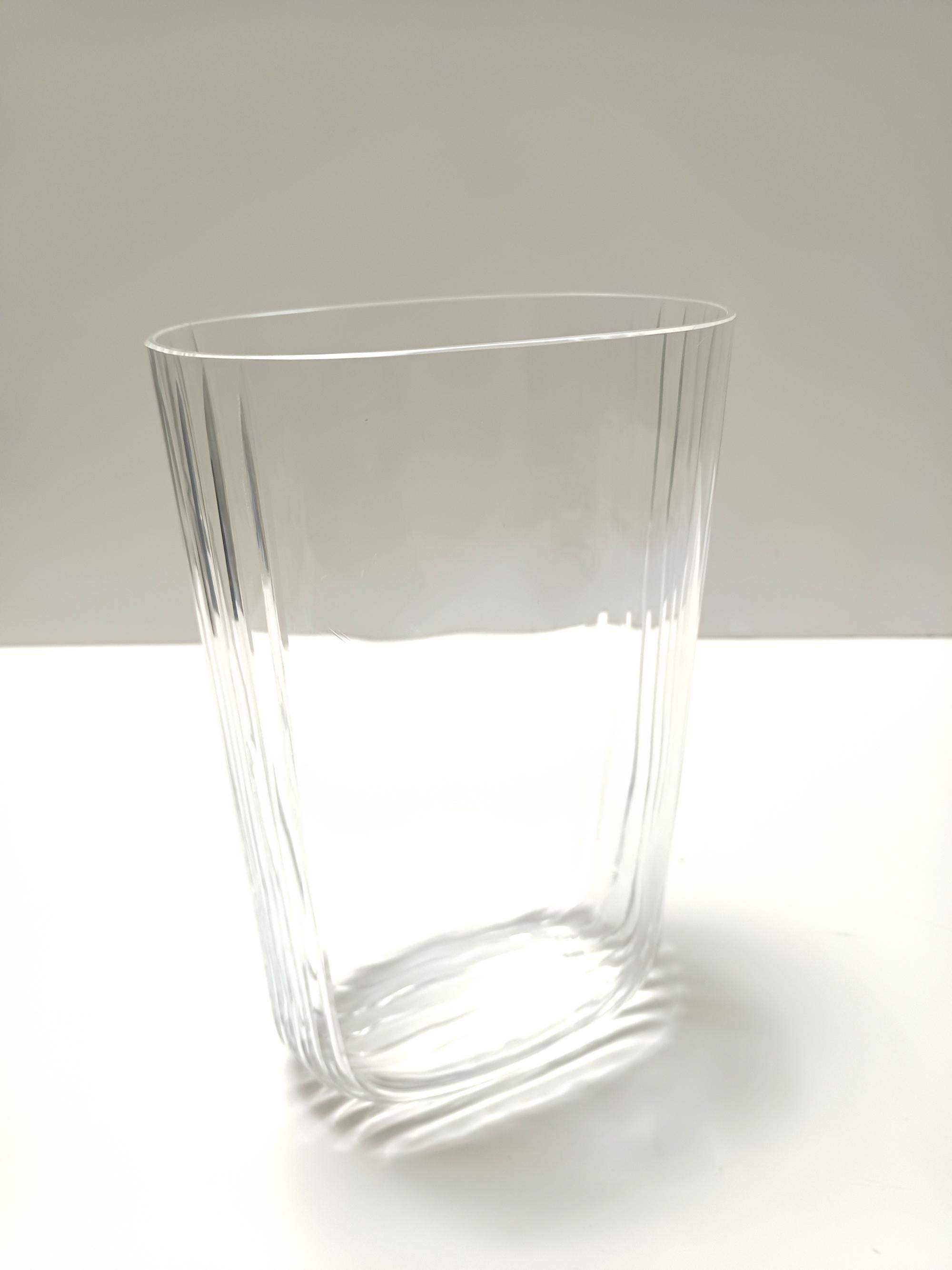 Vaso rettangolare in vetro di Murano trasparente di Carlo Moretti, firmato, Italia anni '90 In condizioni ottime in vendita a Bresso, Lombardy