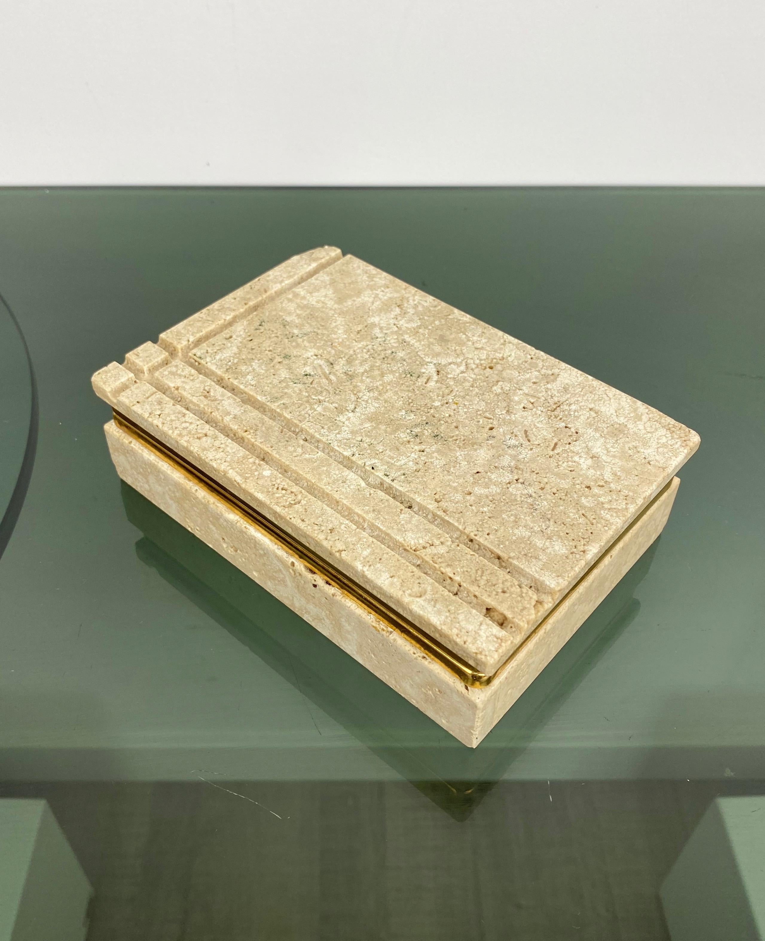 Rectangular Travertine Box Fratelli Mannelli style Italy 1970s In Good Condition In Rome, IT