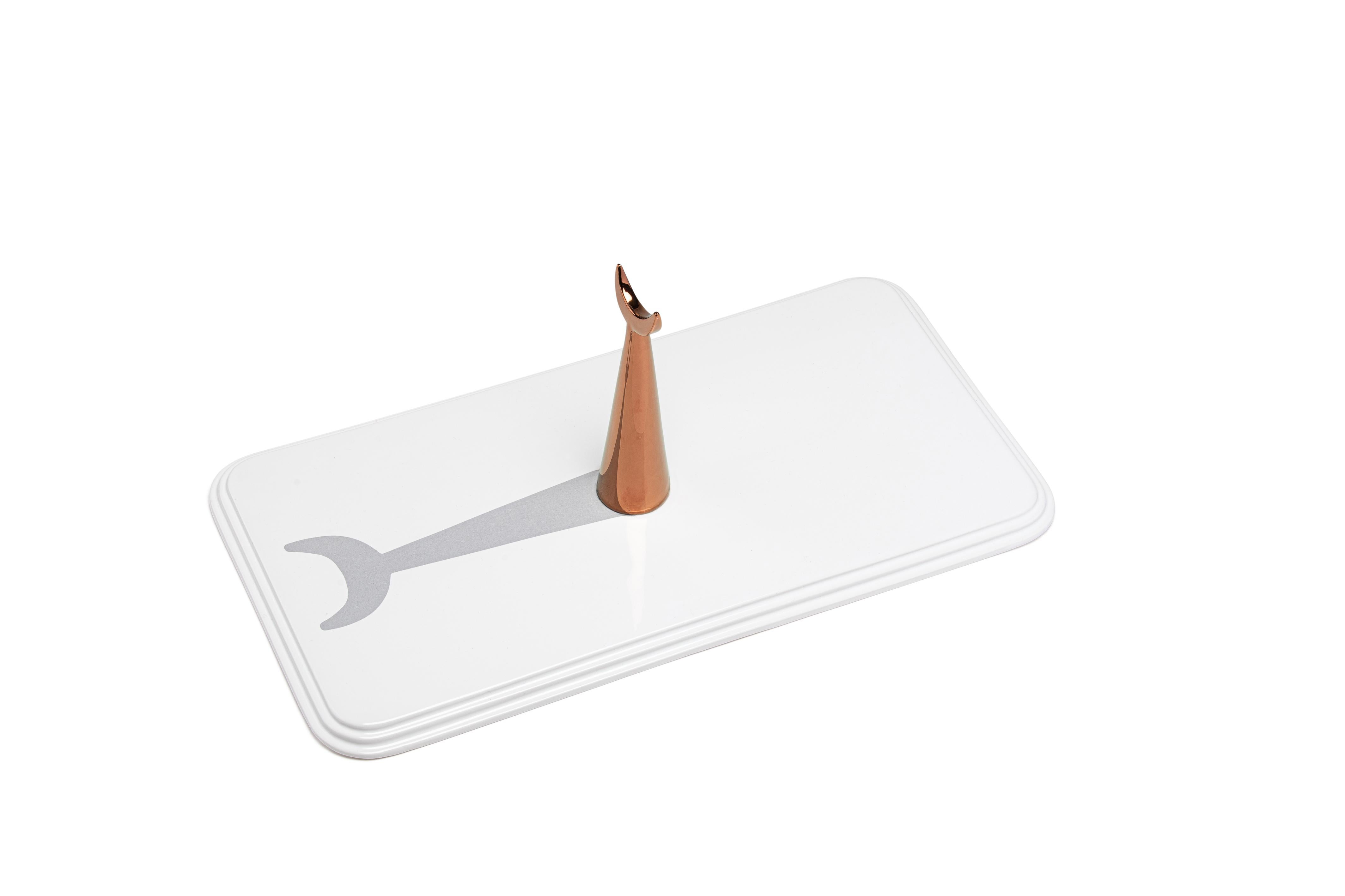 Modern 19:00 _ White Ceramic and Copper Gold Details Handcrafted Rectangular Tray For Sale