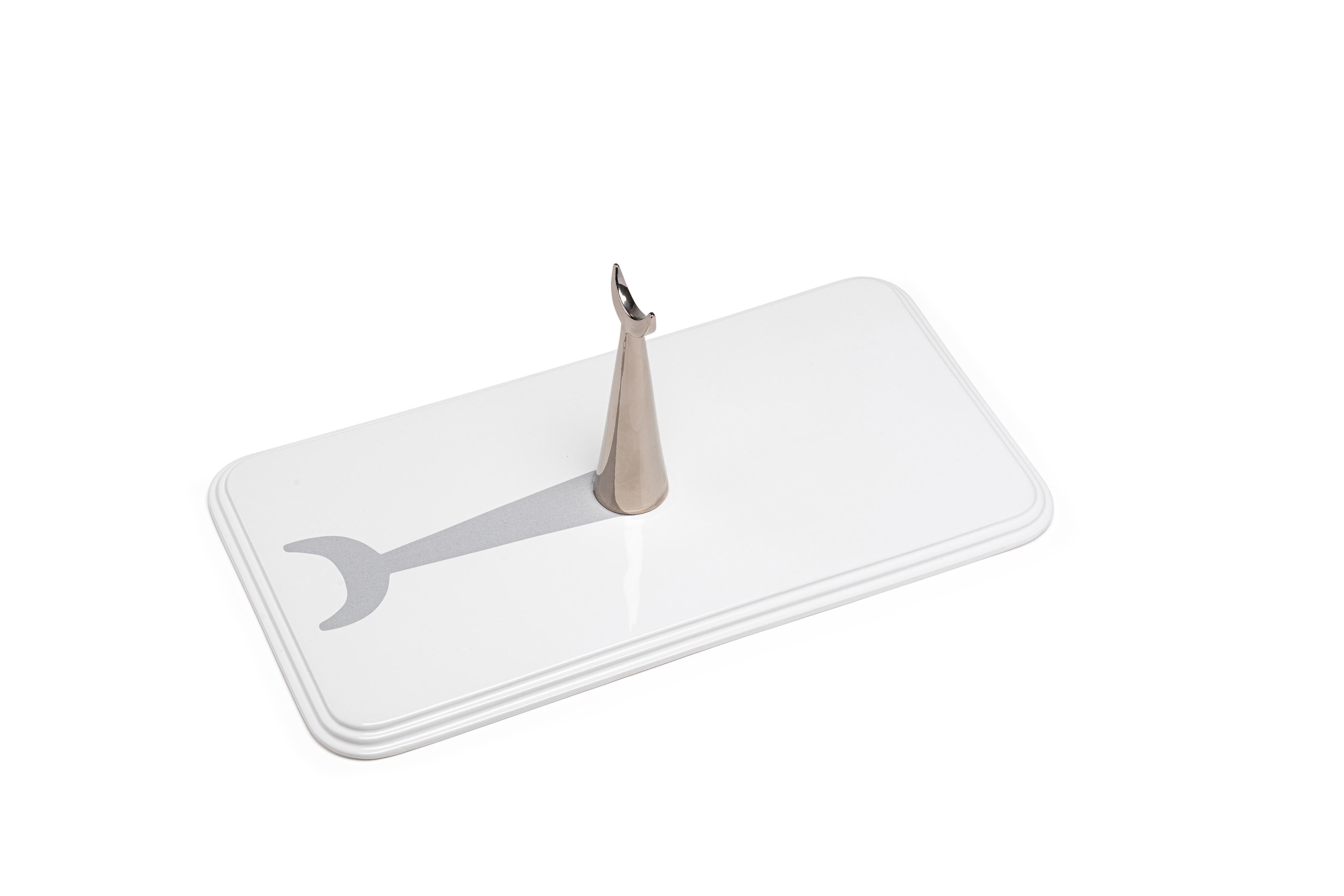 Modern 19:00 _ White Ceramic and Platinum Details Handcrafted Rectangular Tray For Sale