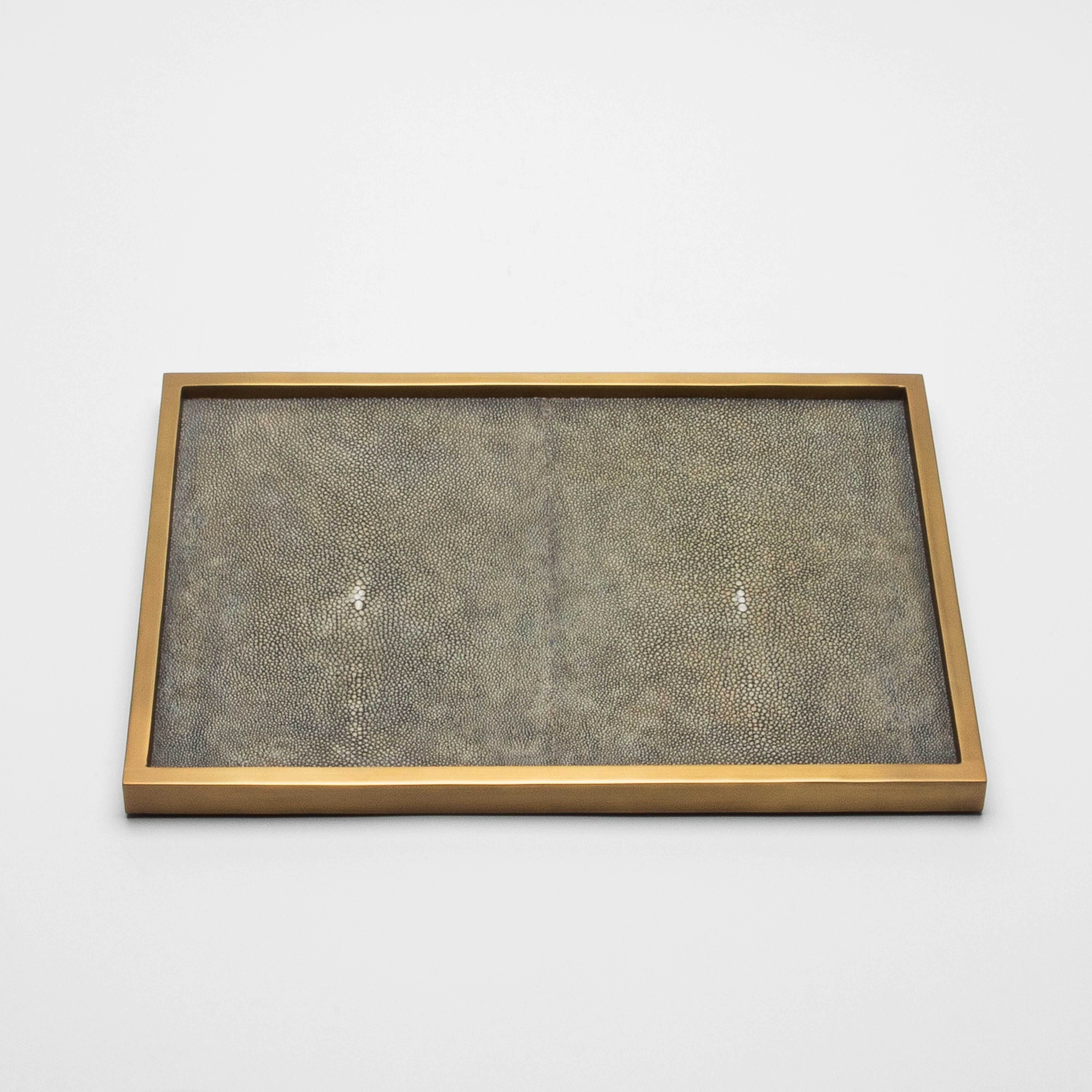 Contemporary Rectangular Tray in Grey Shagreen with Bronze Patina Brass by Kifu Paris For Sale