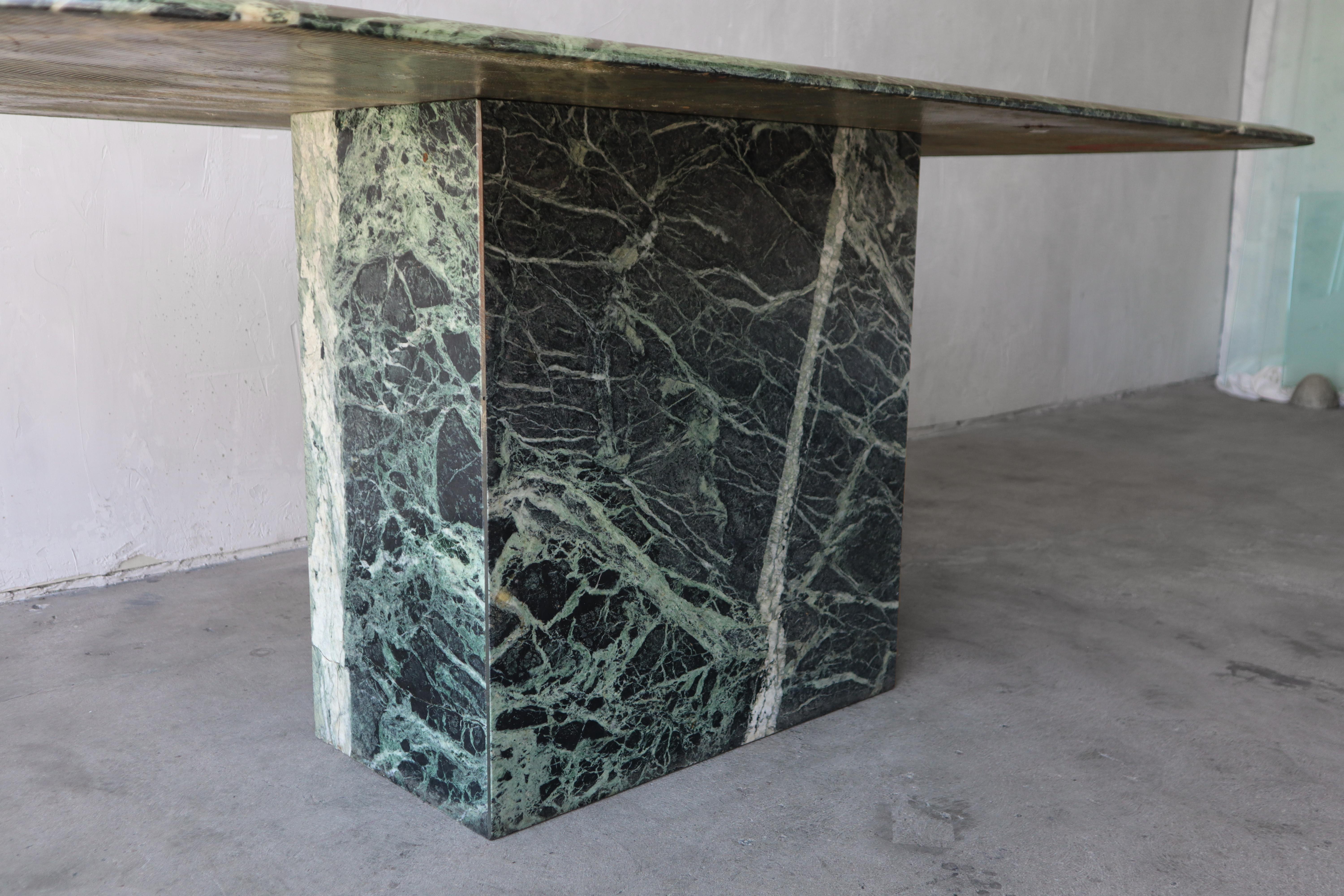 Mesa de comedor rectangular de mármol verde Mármol en venta