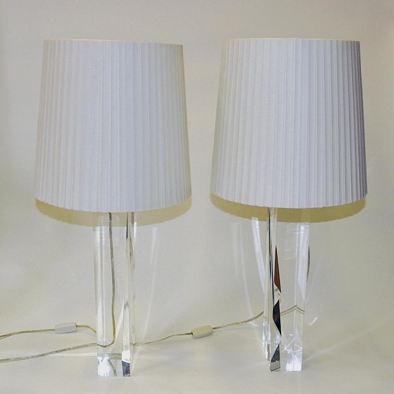 Late 20th Century Rectangular Vintage Clear Acrylic Glass Tablelamp Pair 1970s For Sale