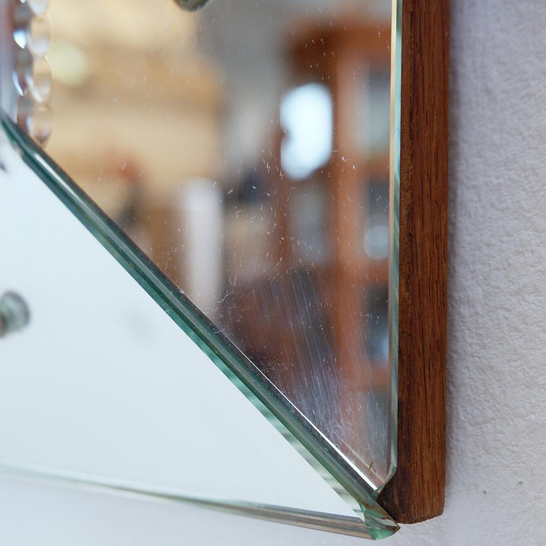 Rectangular Wall Mirror with Multi-Faceted Mirrors 7