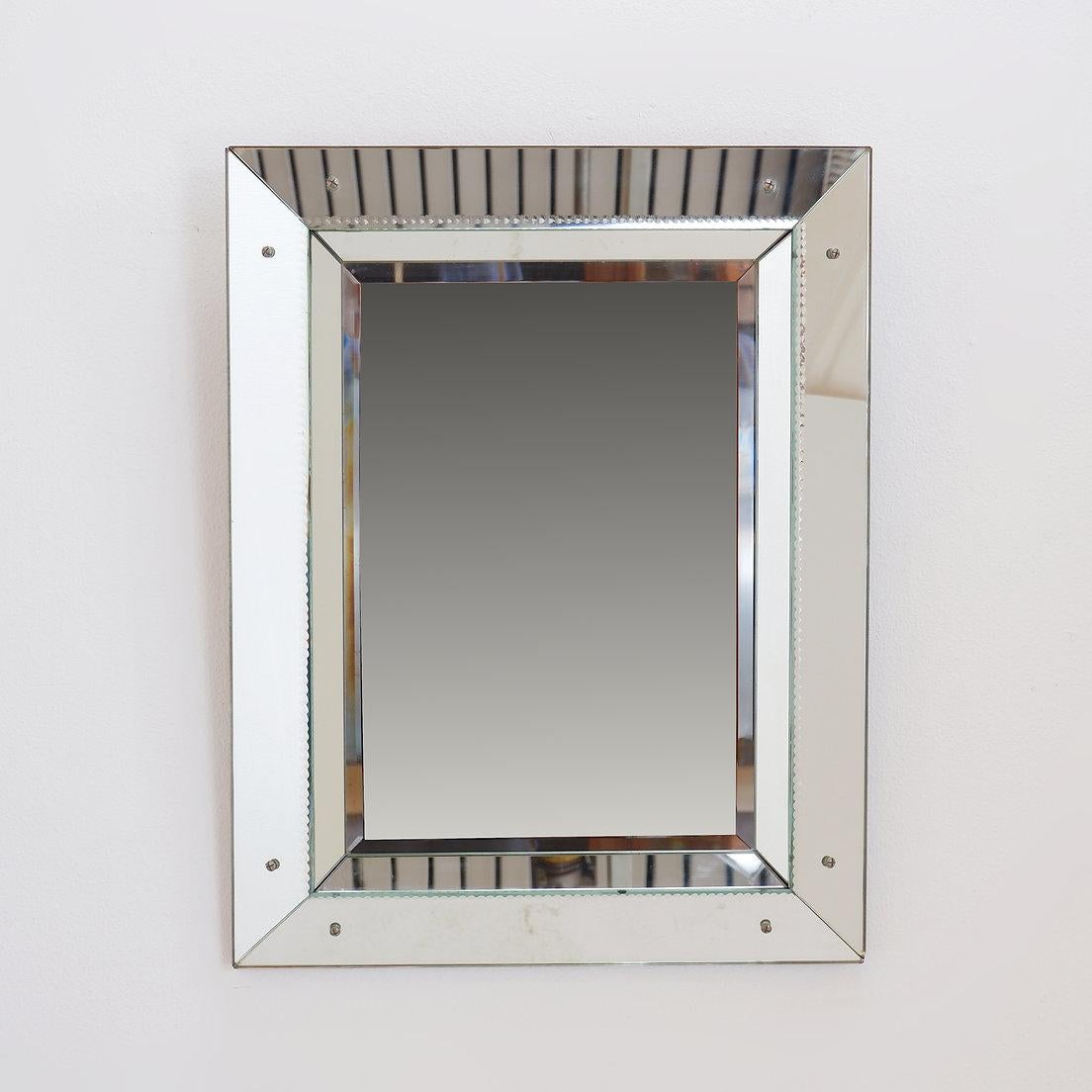 Rectangular Wall Mirror with Multi-Faceted Mirrors 3