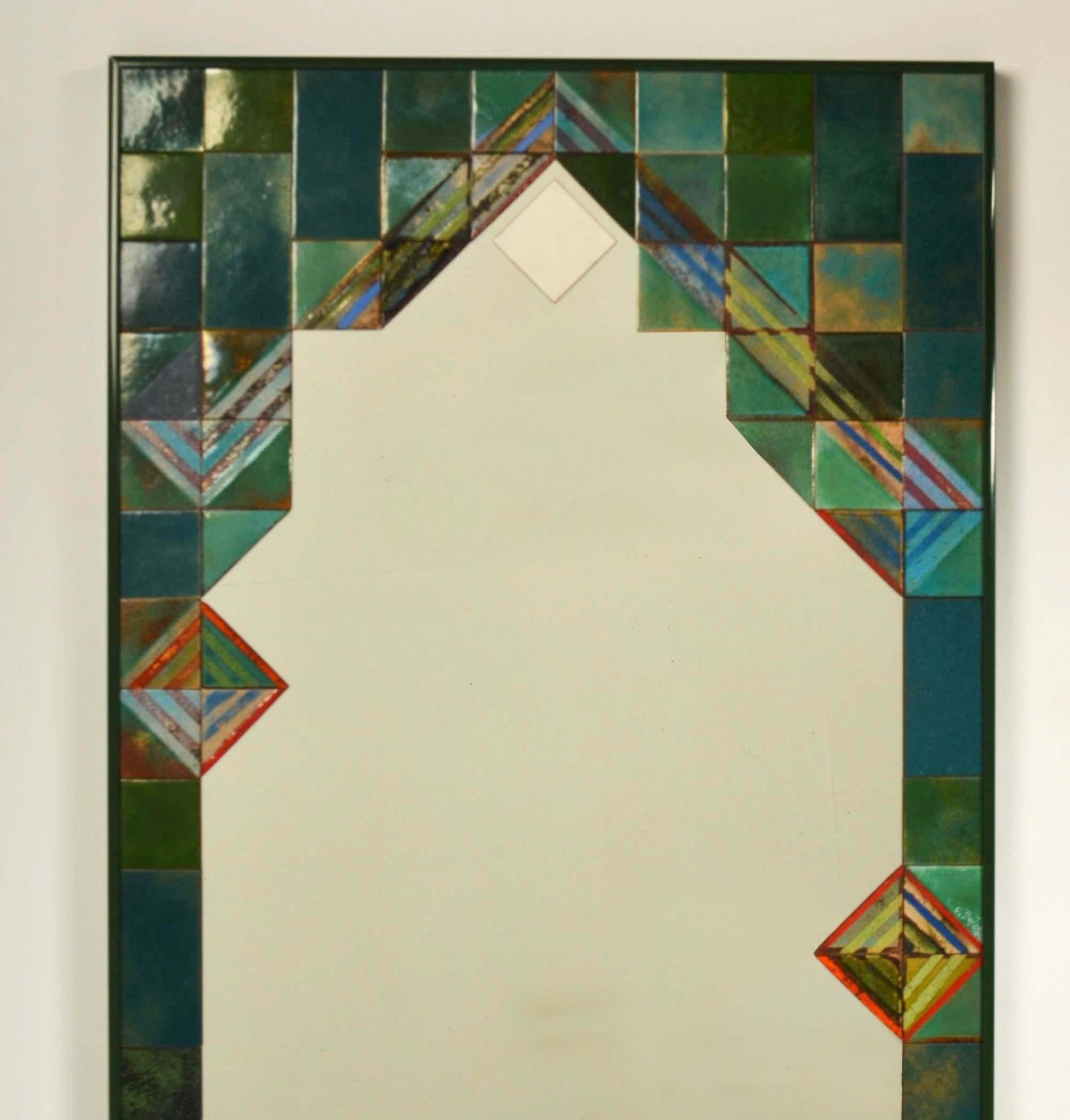 Miroir rectangulaire avec bordure en mosaïque d'émail turquoise en vente 4