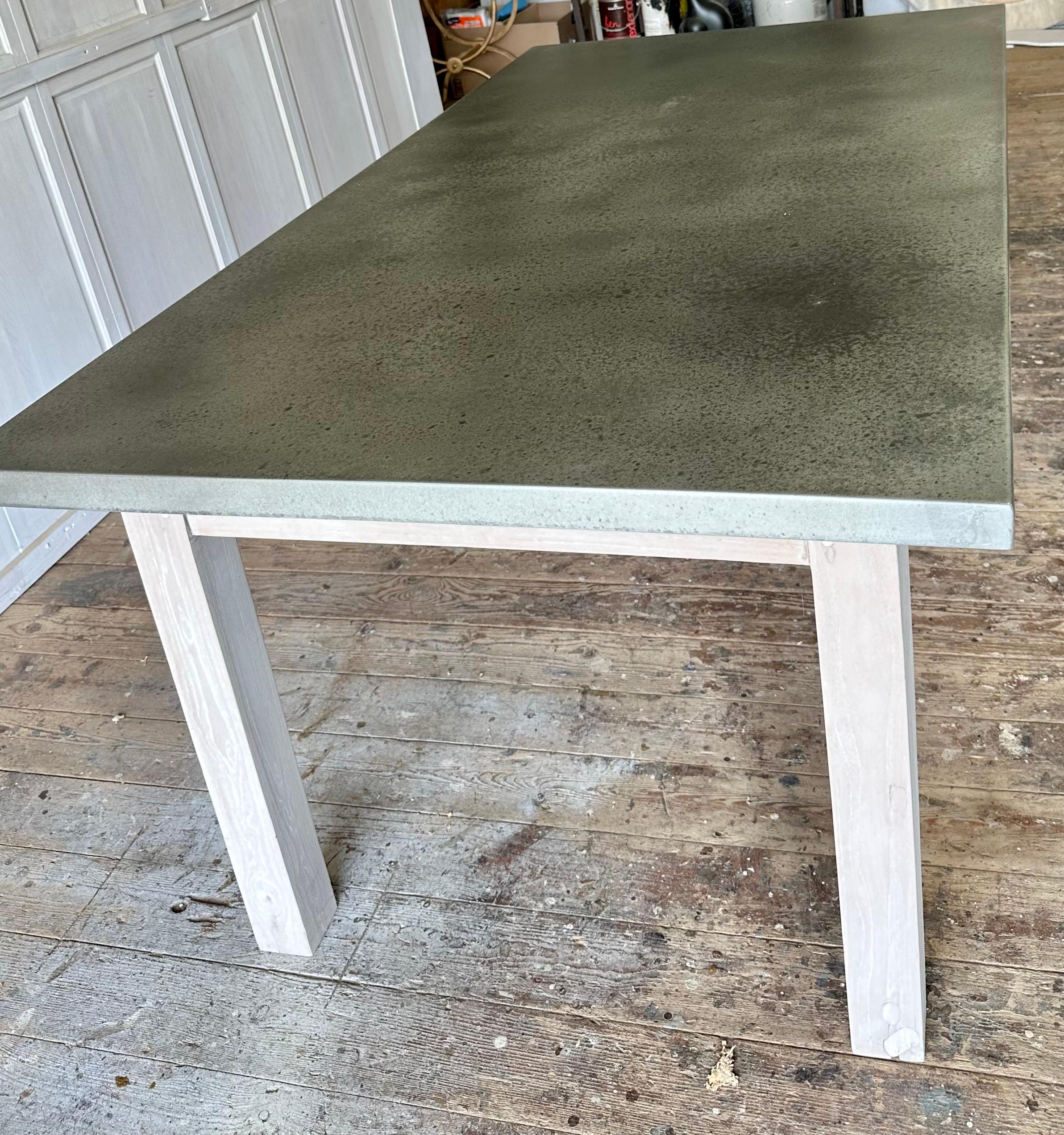 Tablero rectangular de zinc con base de madera de teca campestre Cinc en venta