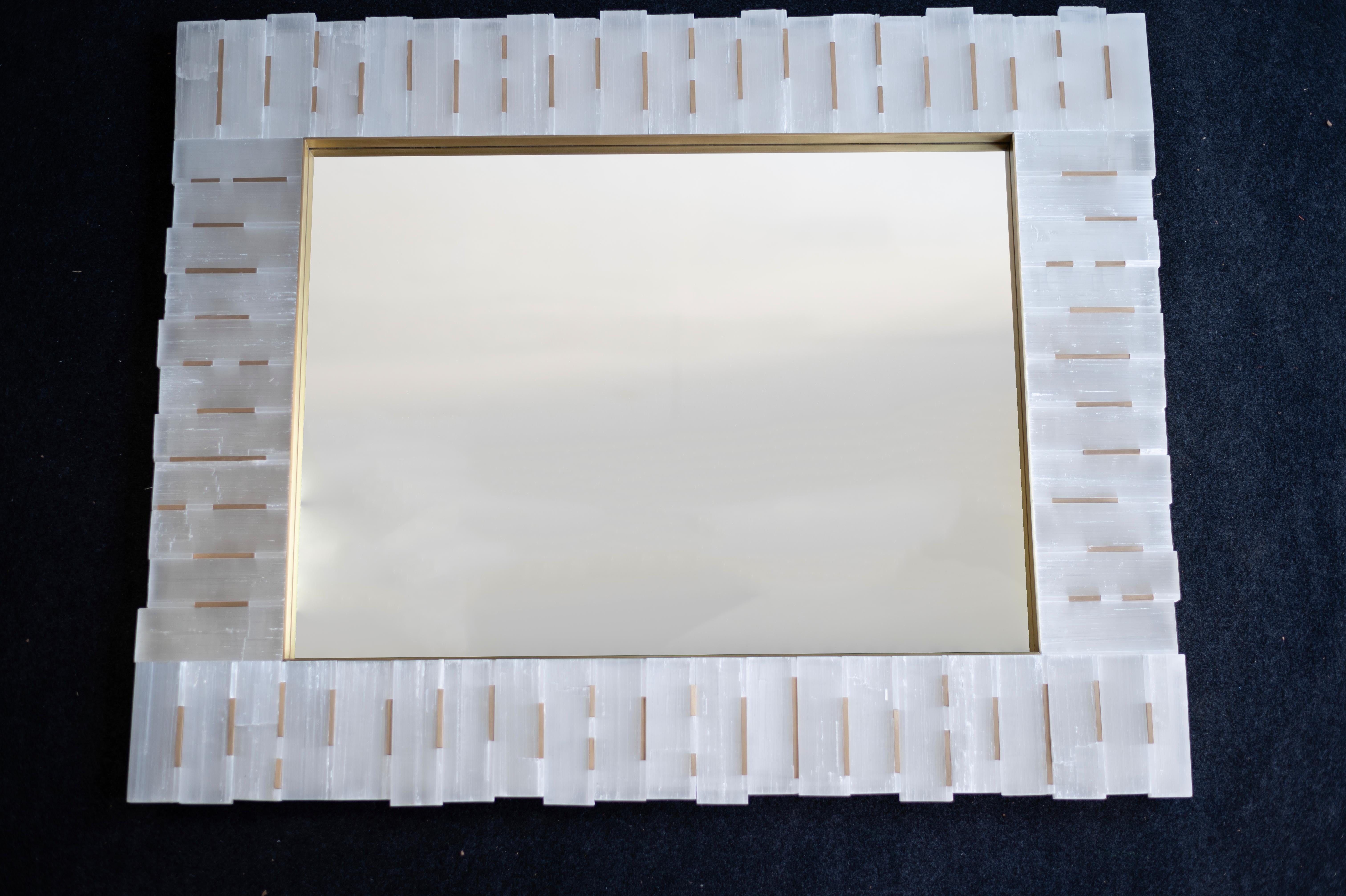 Minimalist Rectangular  42