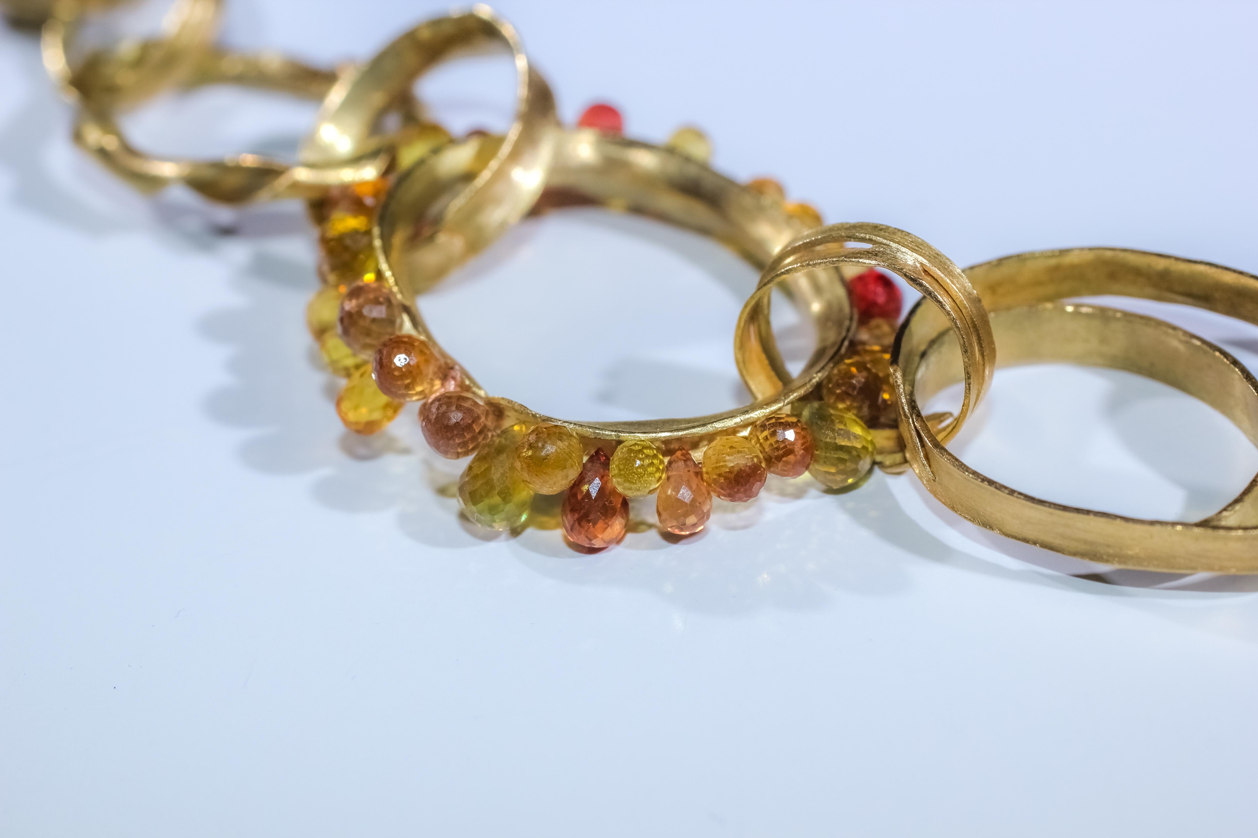 Recycelte 18k Gold Saphir Briolettes Handgefertigte Kette Halskette und mehr Damen im Angebot