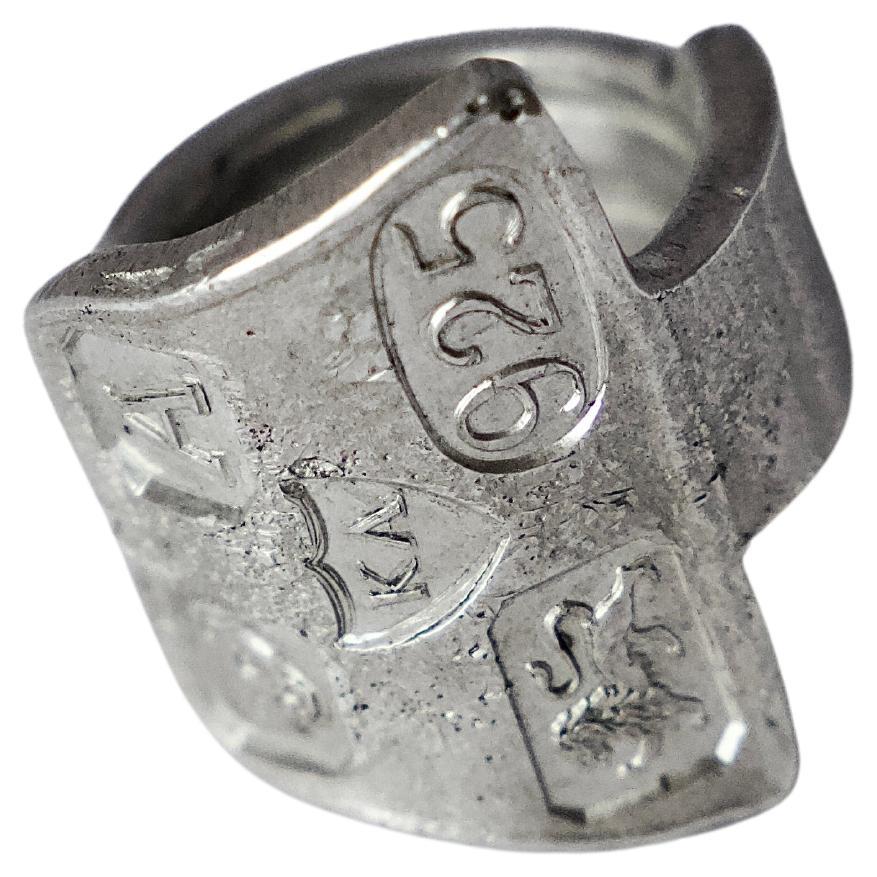 Recycled Sterling Silver The Key of Unbreaking Ring by Karthur Studio en venta