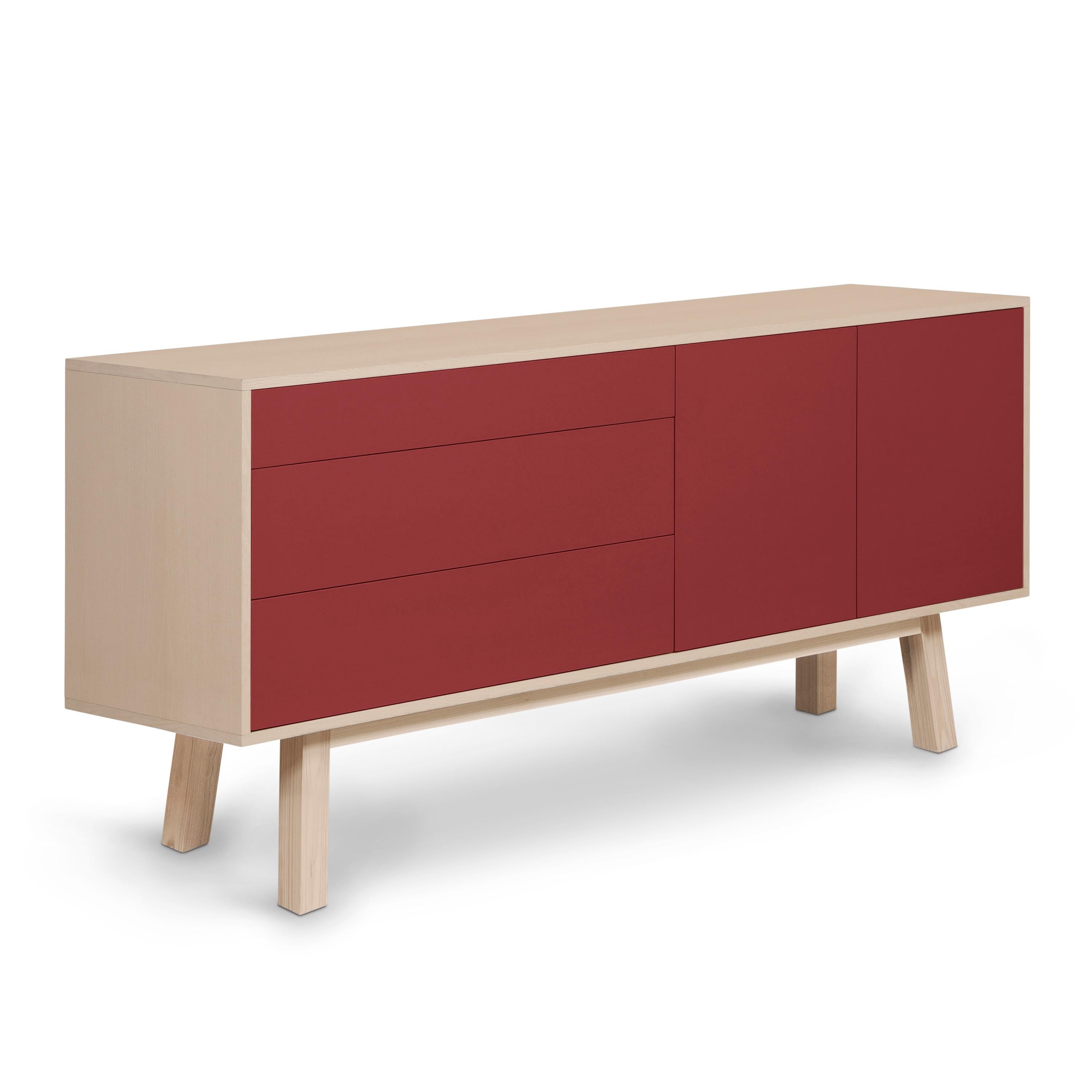 Rotes Sideboard, skandinavisch-viktorianisches Design Eric Gizard, Paris + 10 Farben verfügbar im Angebot 1