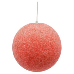 Plafonnier en granulés d'acrylique rouge, années 1960